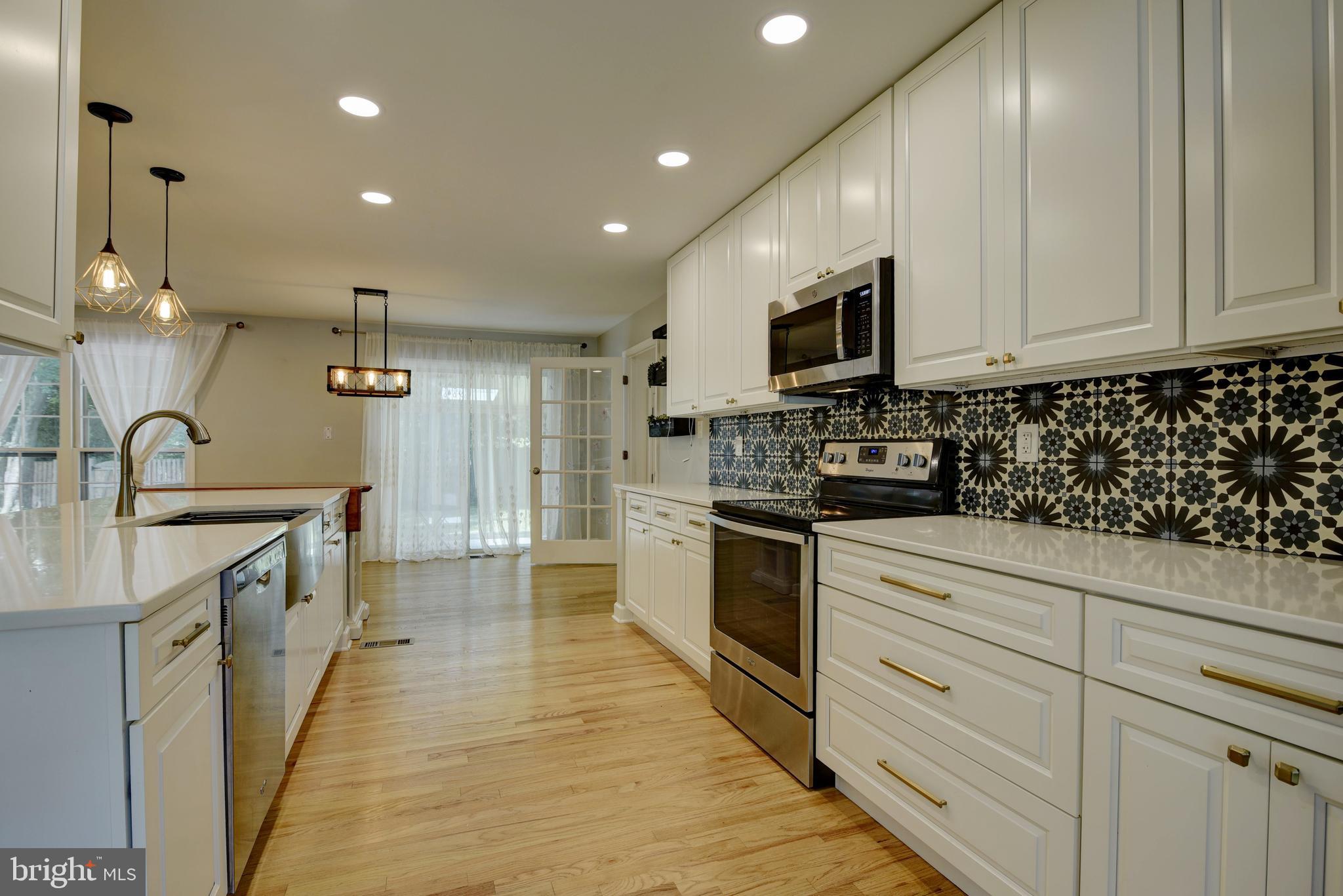 TYSONS VALLEY - Residential Lease