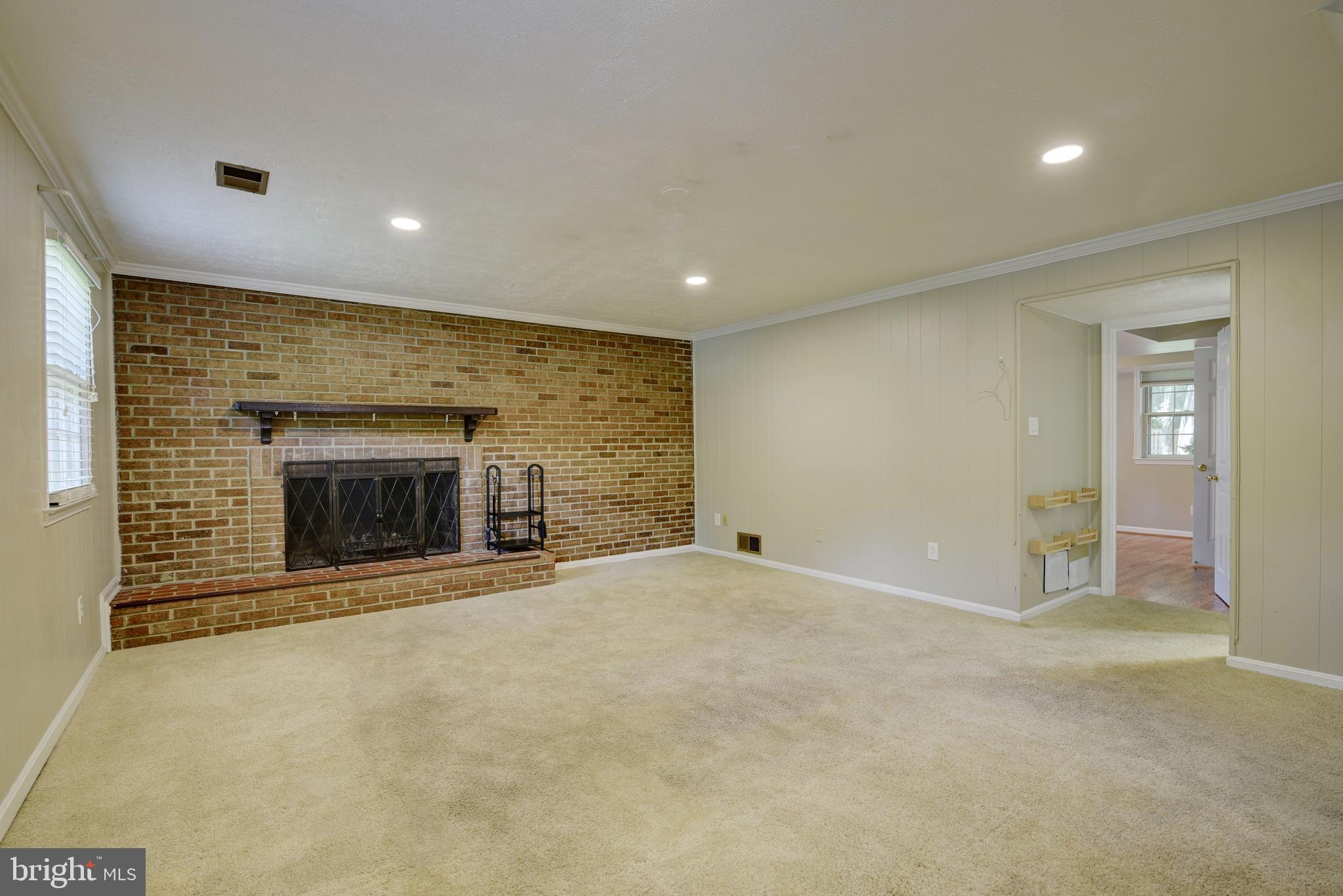 TYSONS VALLEY - Residential Lease