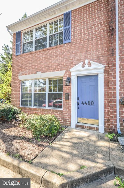 4420 S FOUR MILE RUN DRIVE S ARLINGTON VA 22204