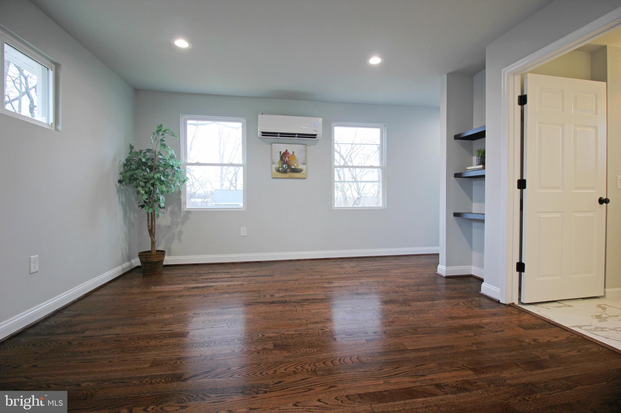 MORRIS HILL - Residential