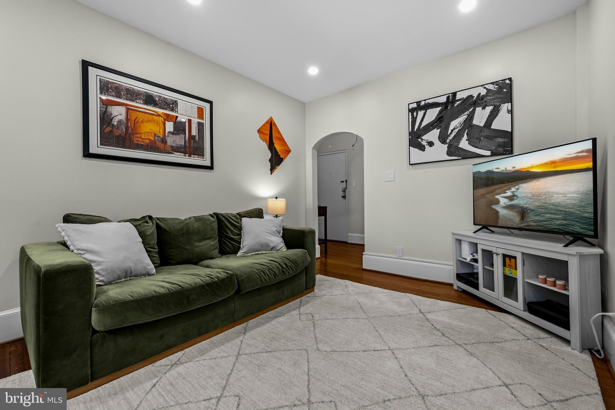 1726 17TH STREET NW 201