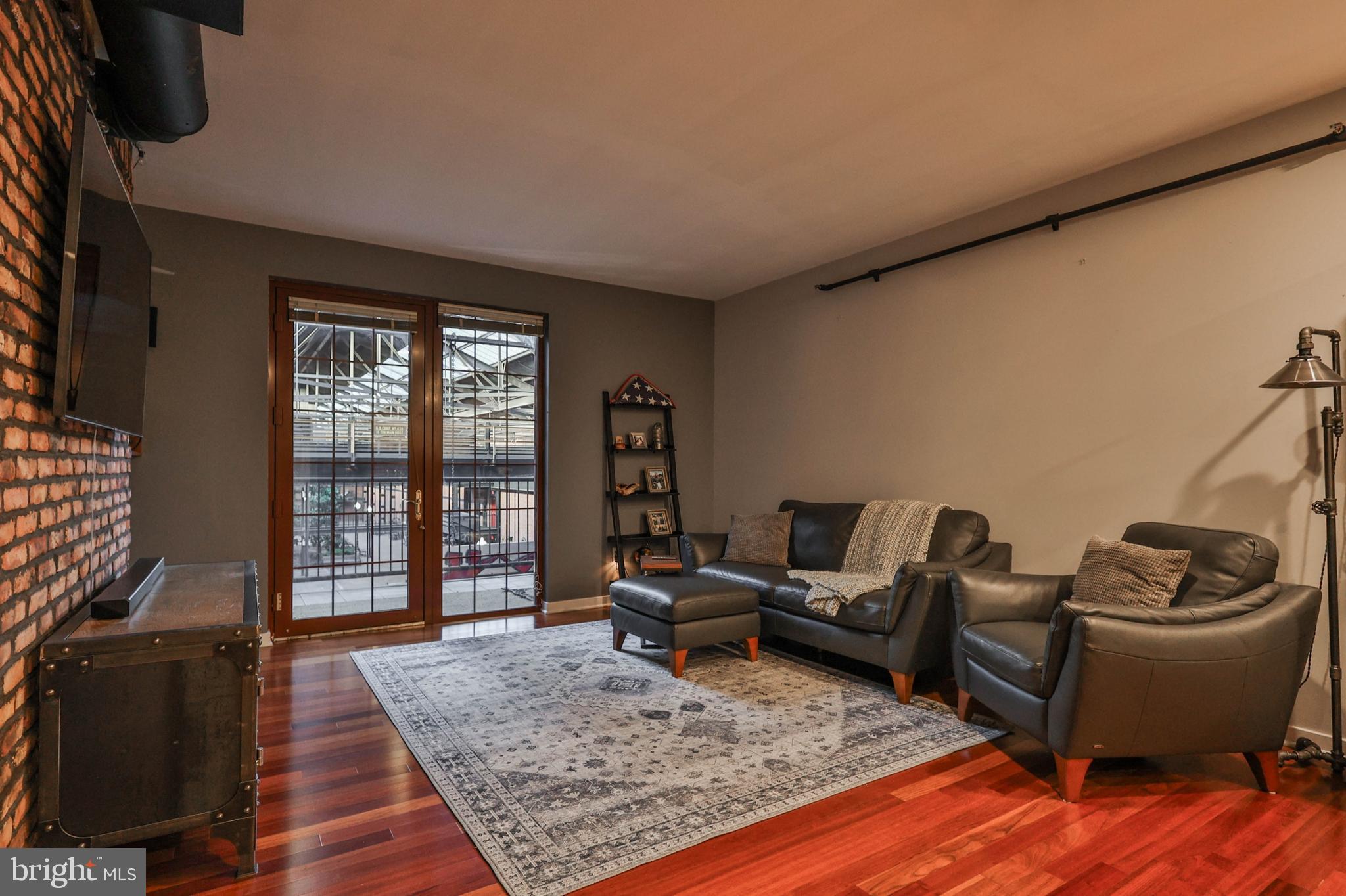 RIVERPORT - Residential