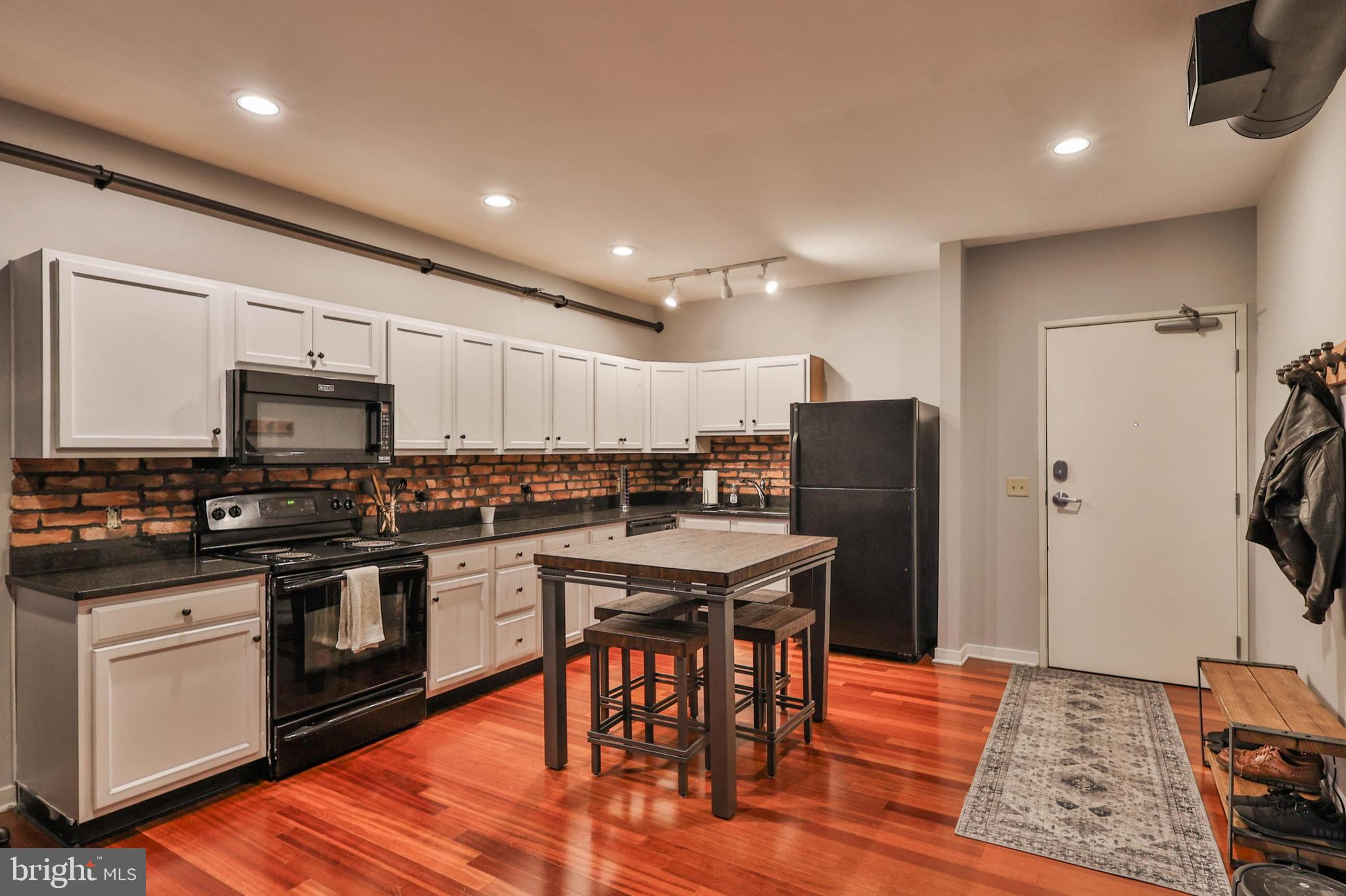 RIVERPORT - Residential