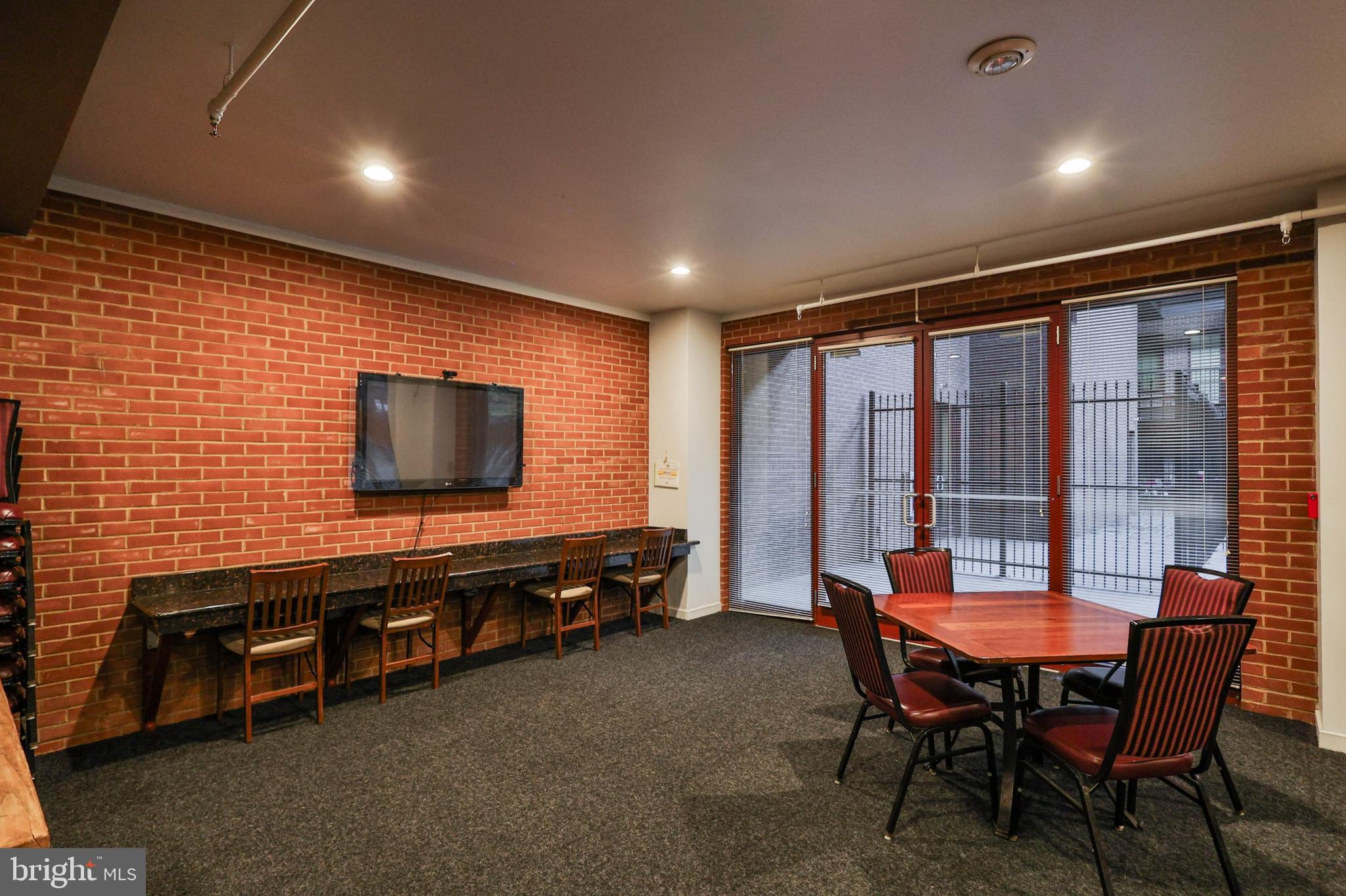 RIVERPORT - Residential