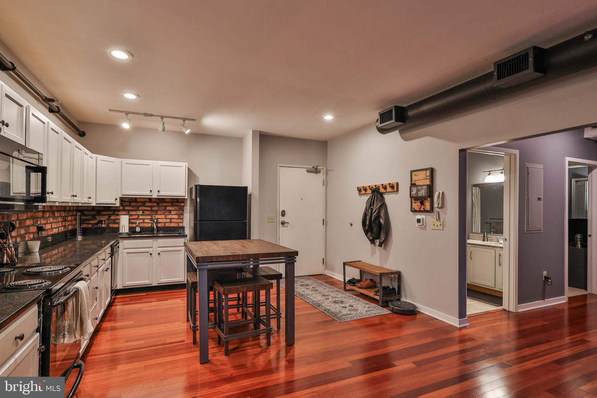 RIVERPORT - Residential