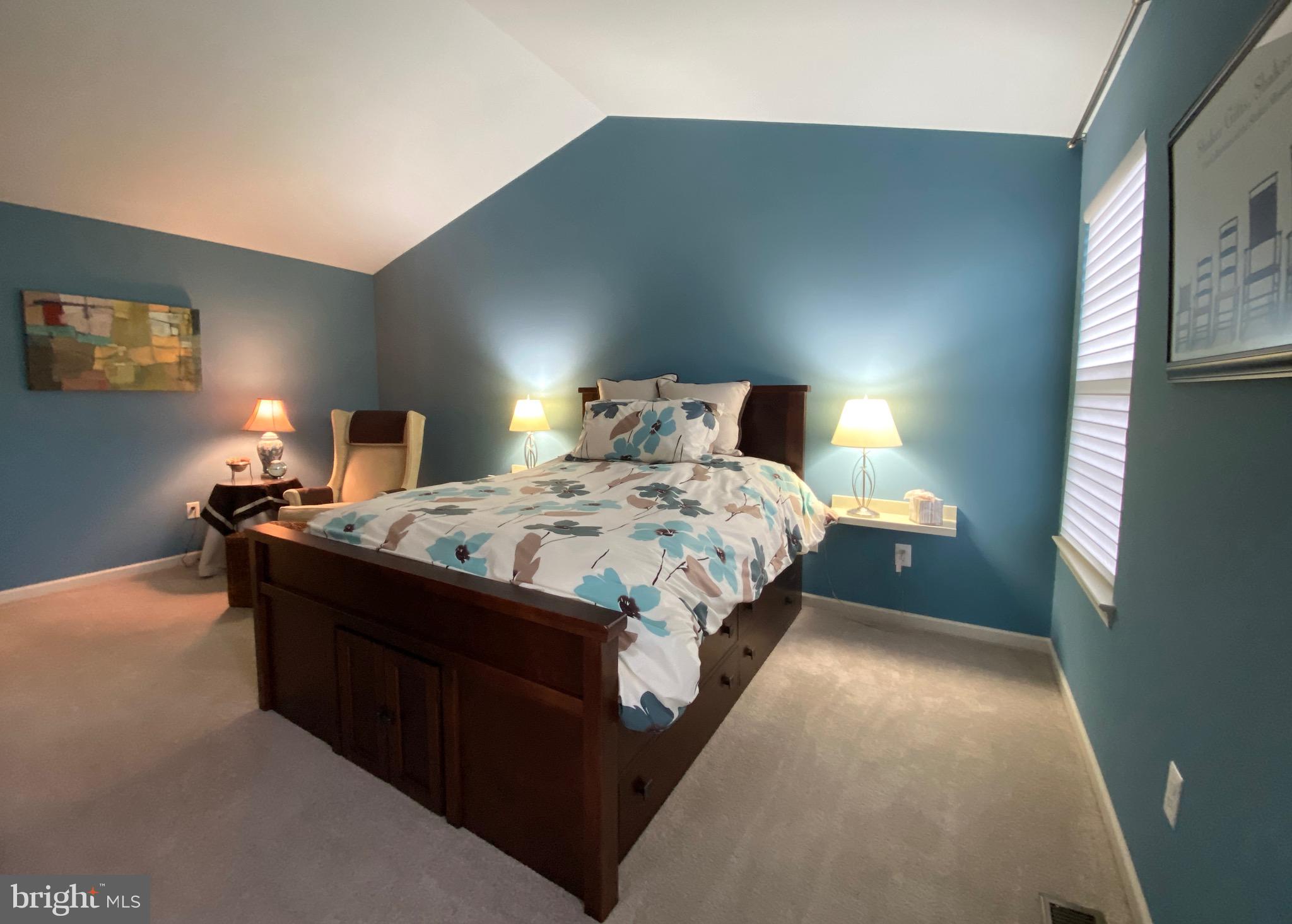 HUNT CLUB - Residential