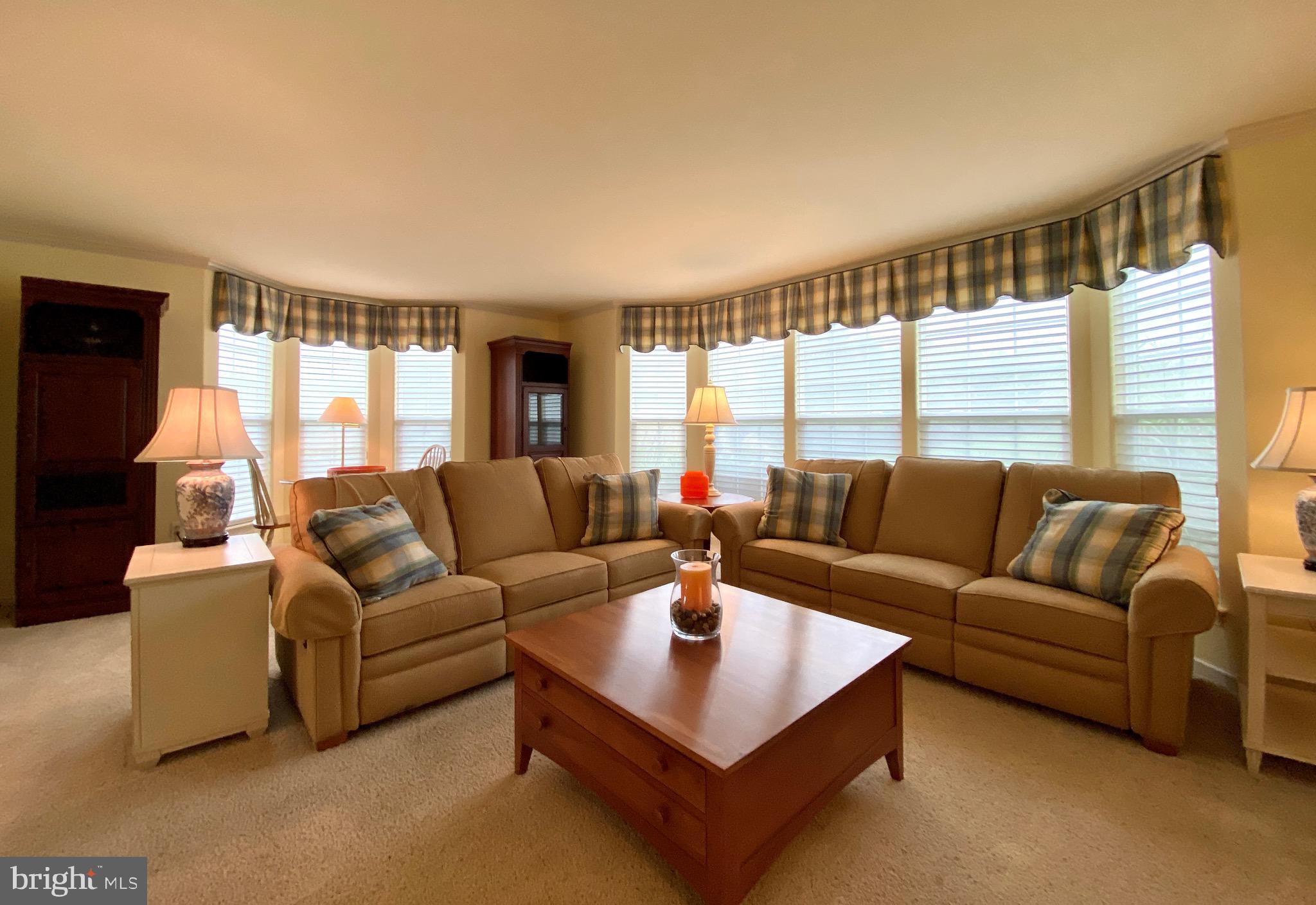 HUNT CLUB - Residential