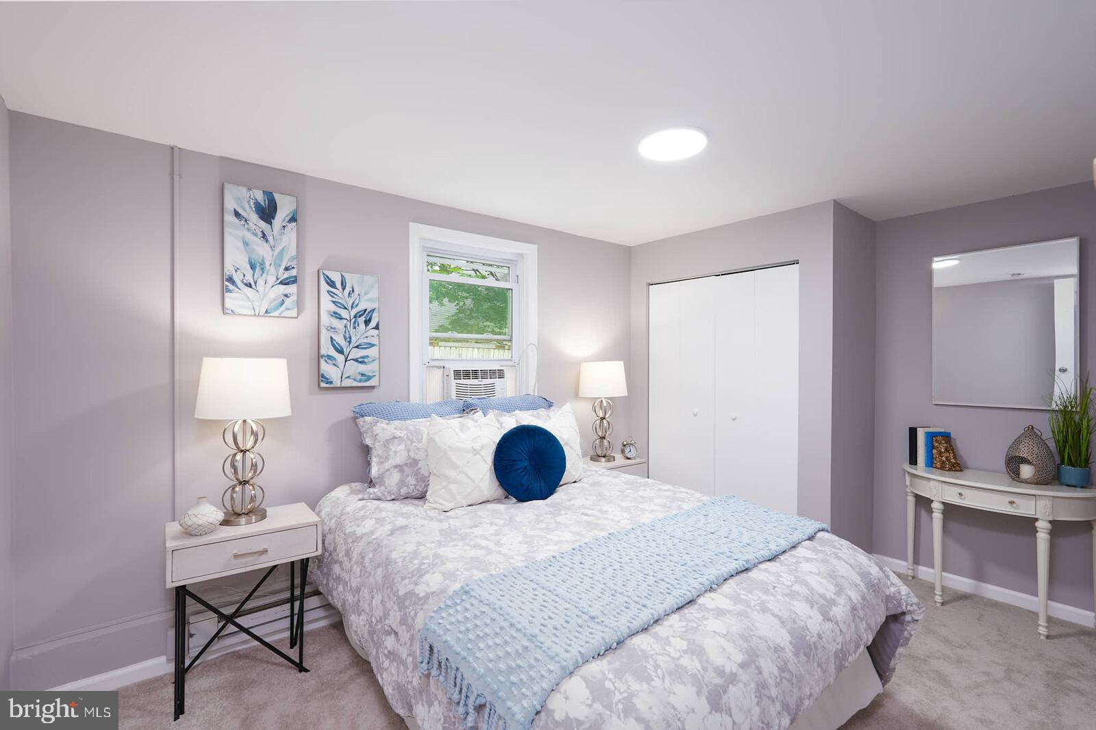 COLLEGE VIEW - Residential