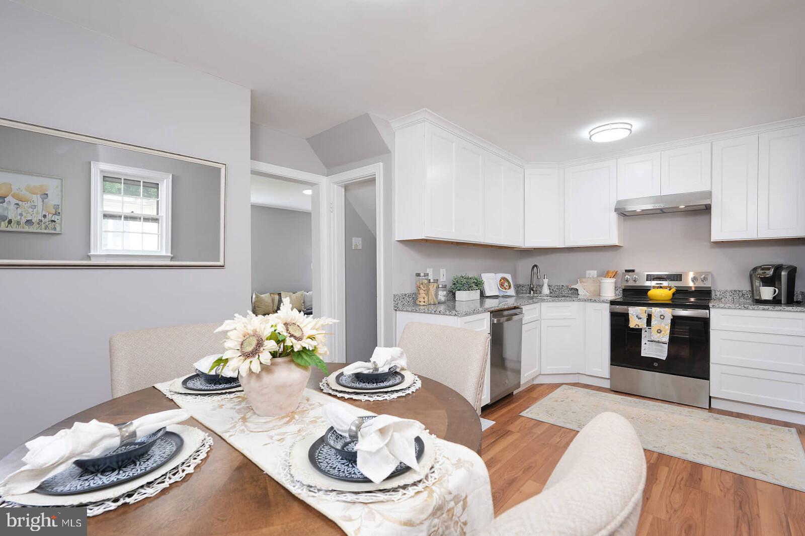 COLLEGE VIEW - Residential