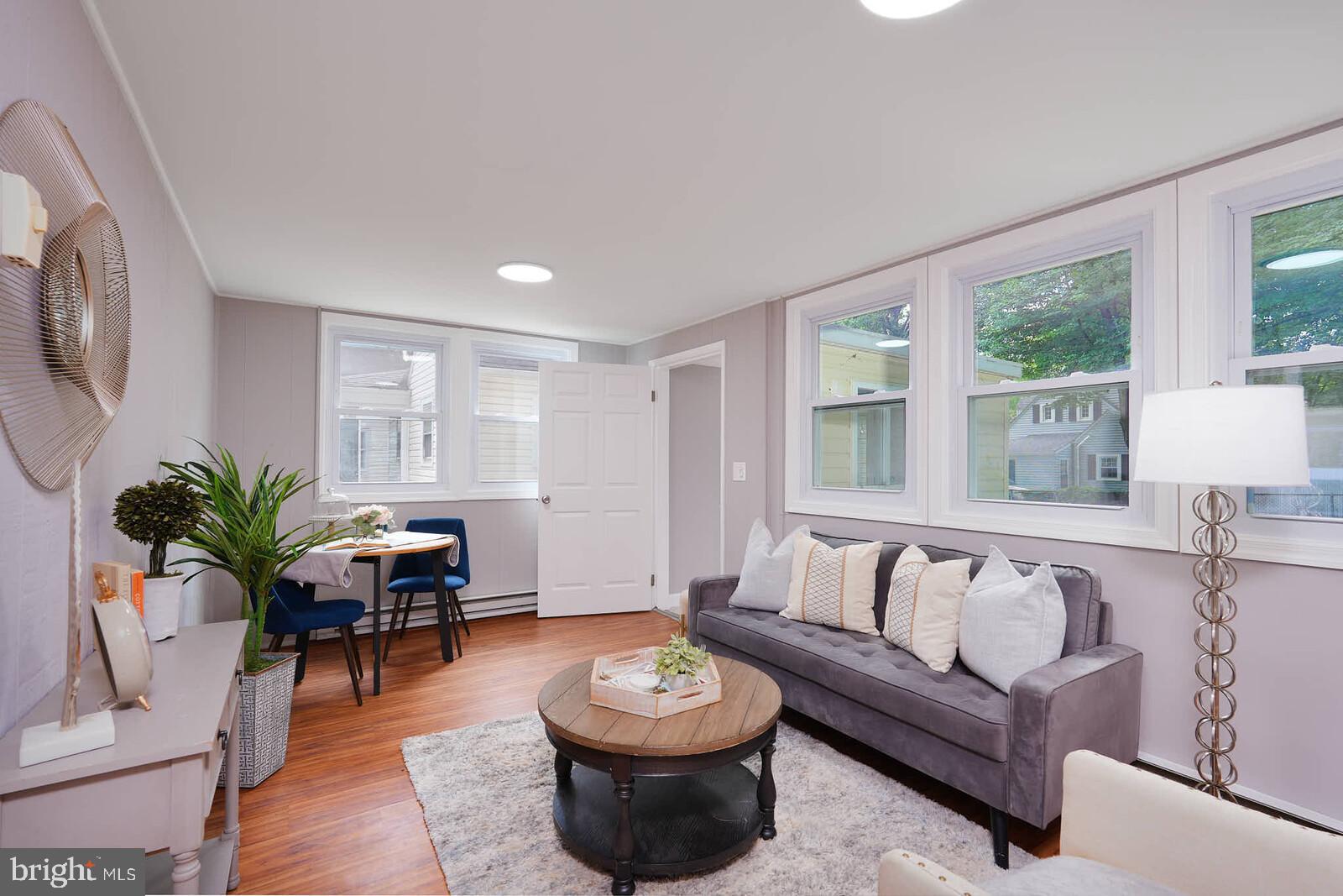 COLLEGE VIEW - Residential