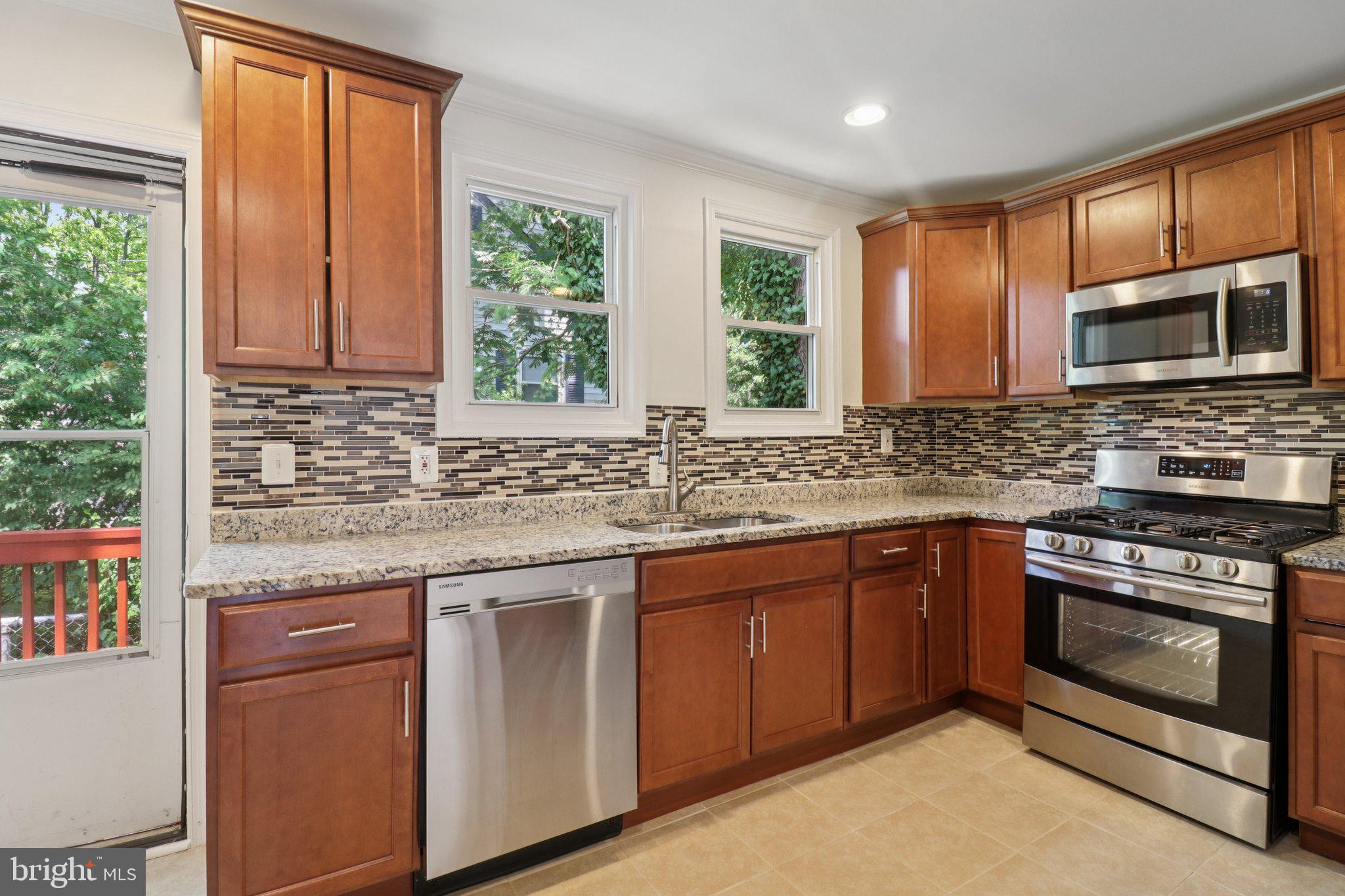 UPPER MORNINGSIDE - Residential