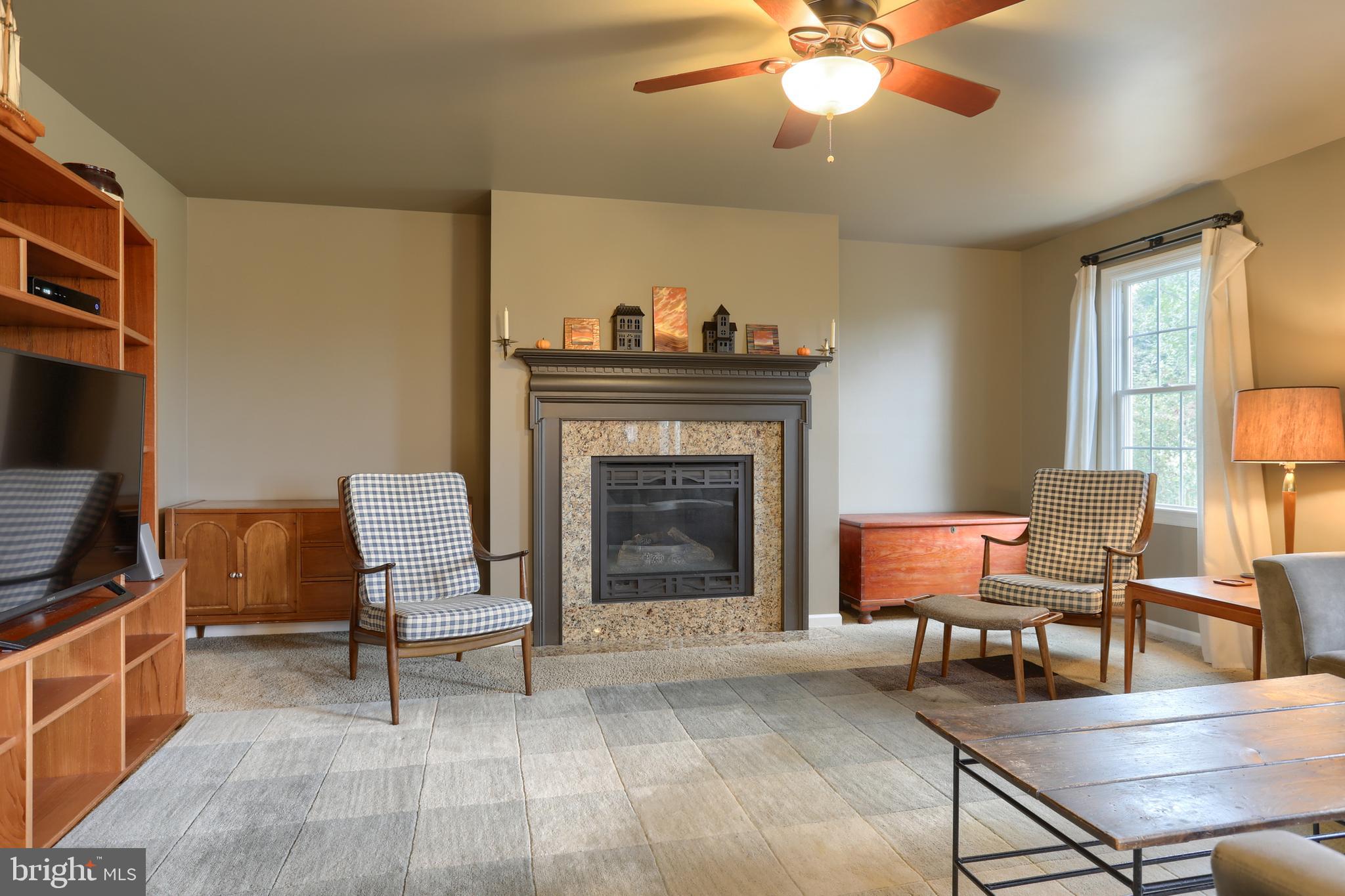 KENDALE OAKS - Residential