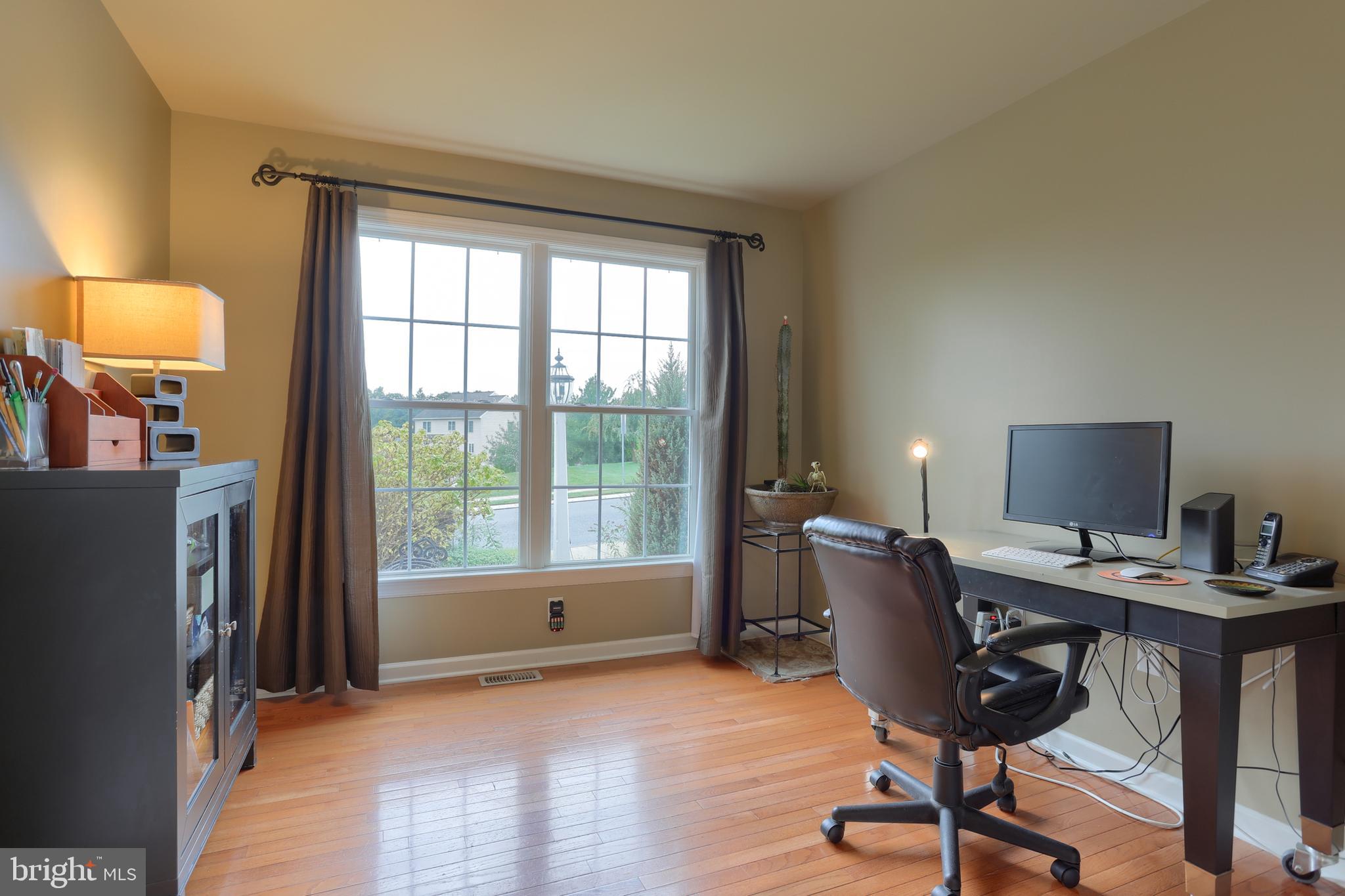 KENDALE OAKS - Residential