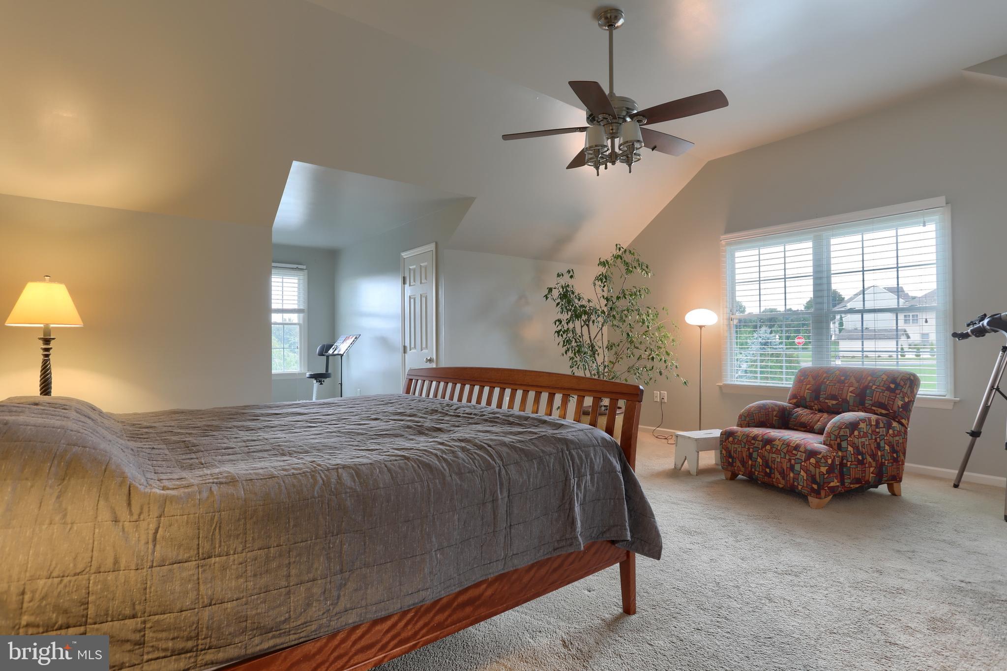 KENDALE OAKS - Residential