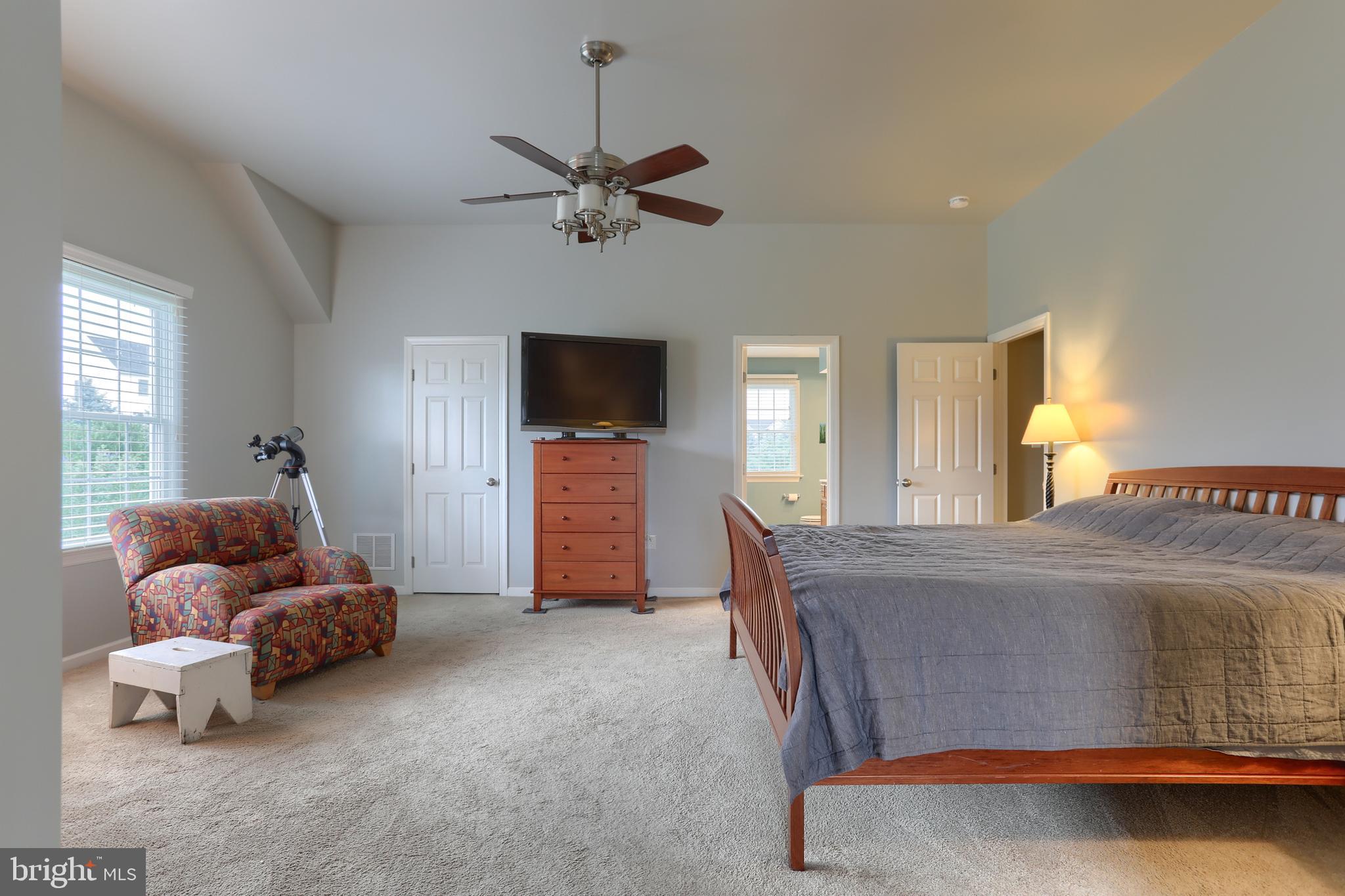 KENDALE OAKS - Residential