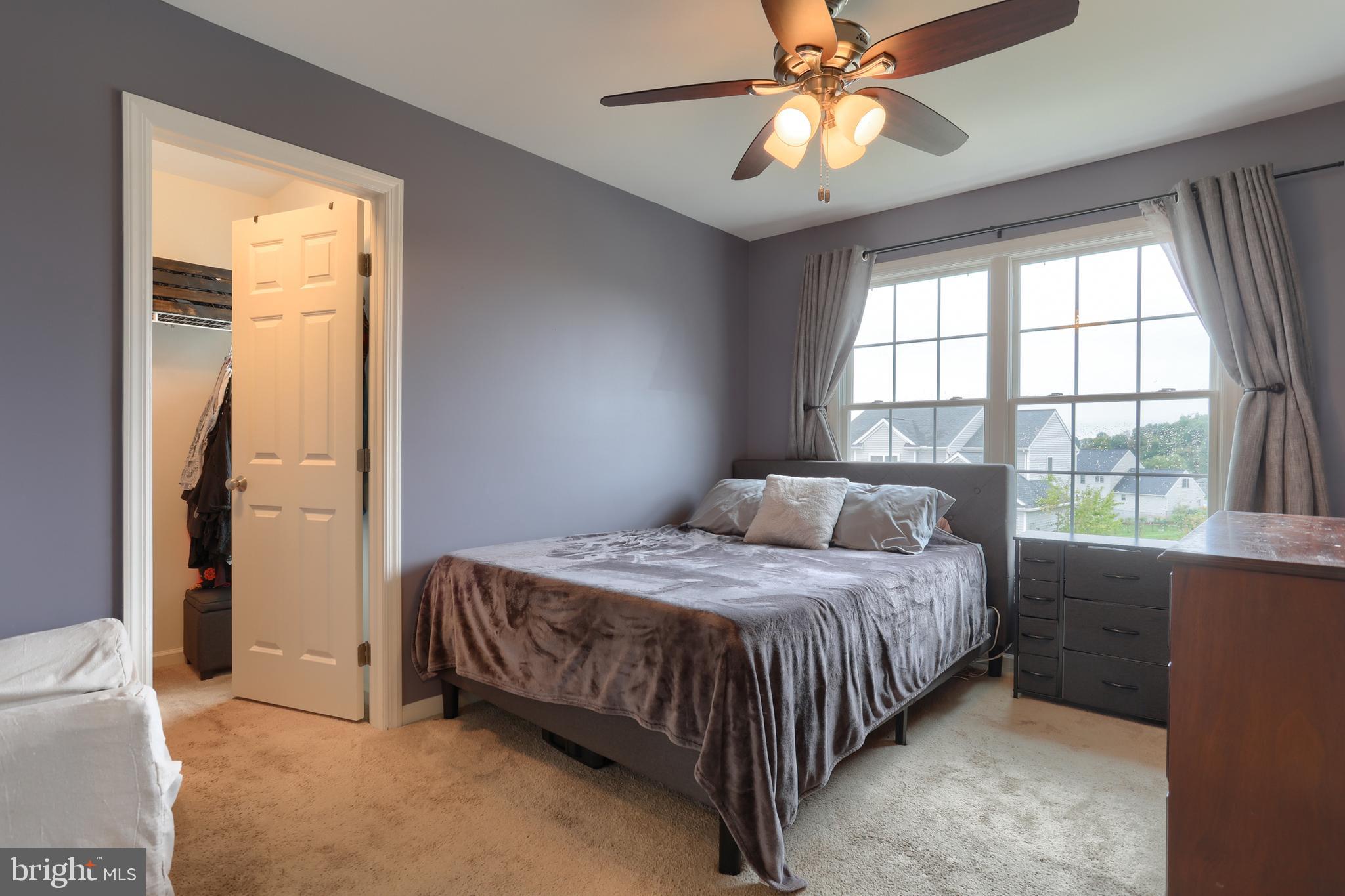 KENDALE OAKS - Residential