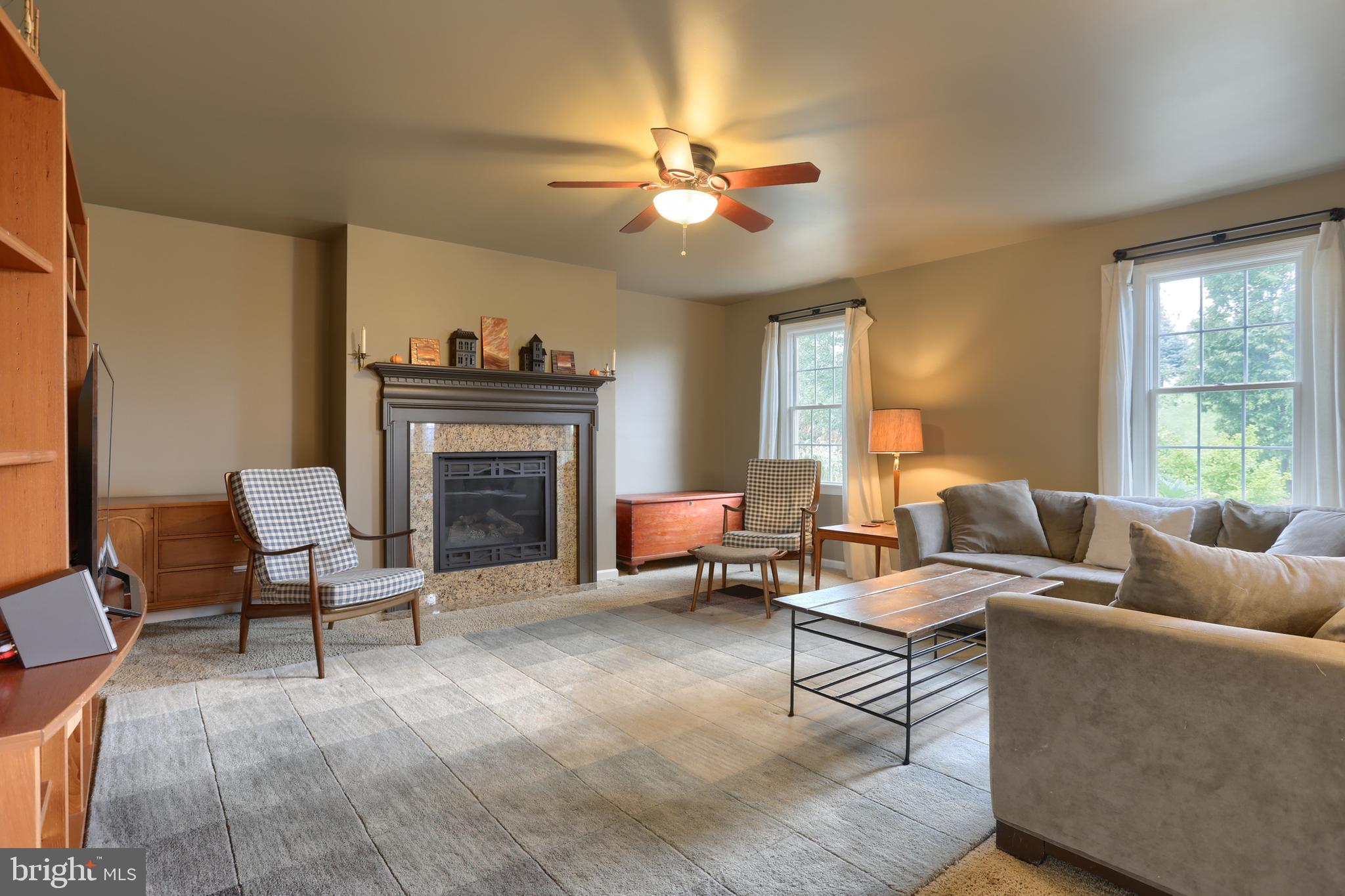 KENDALE OAKS - Residential