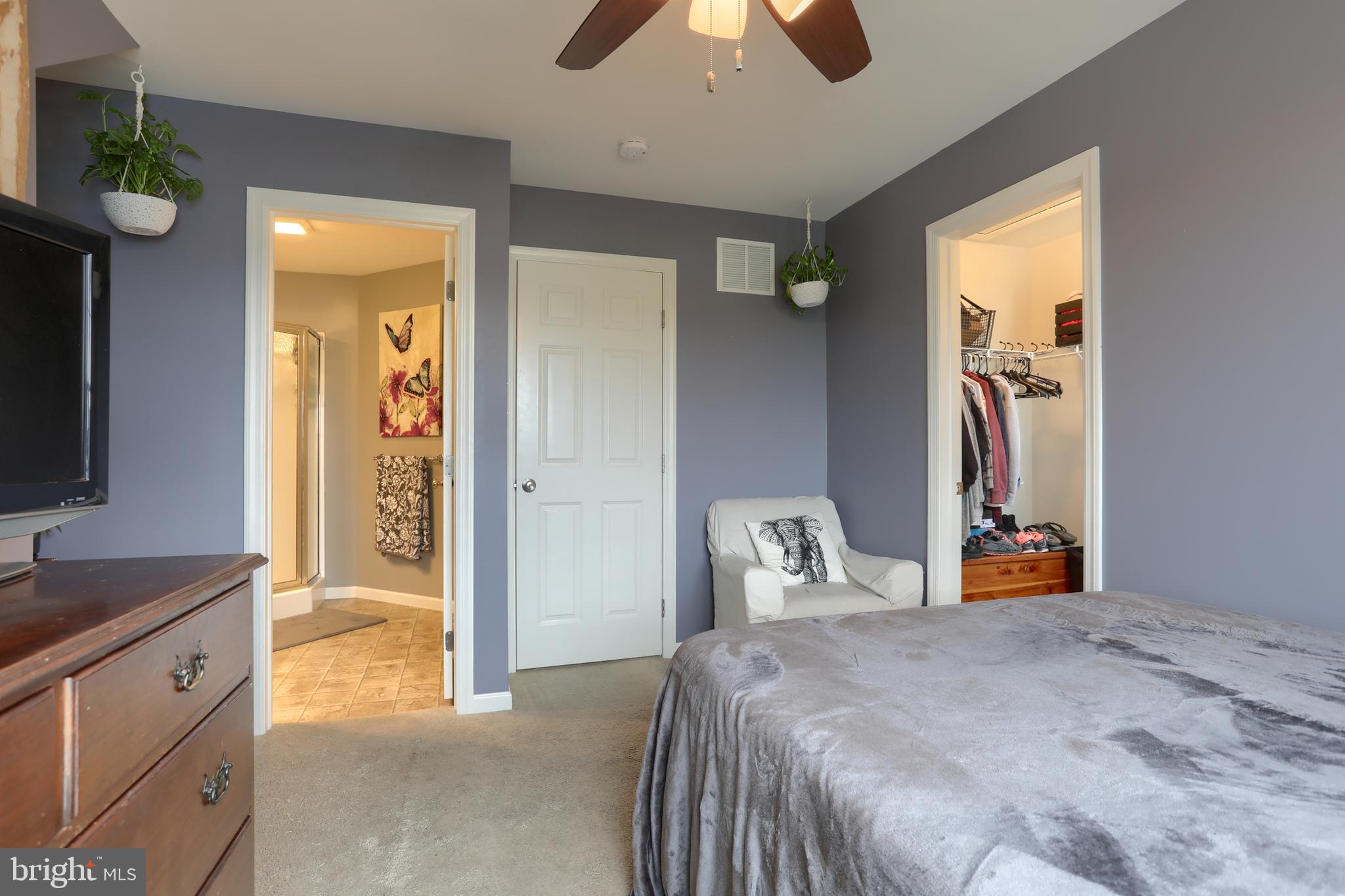 KENDALE OAKS - Residential