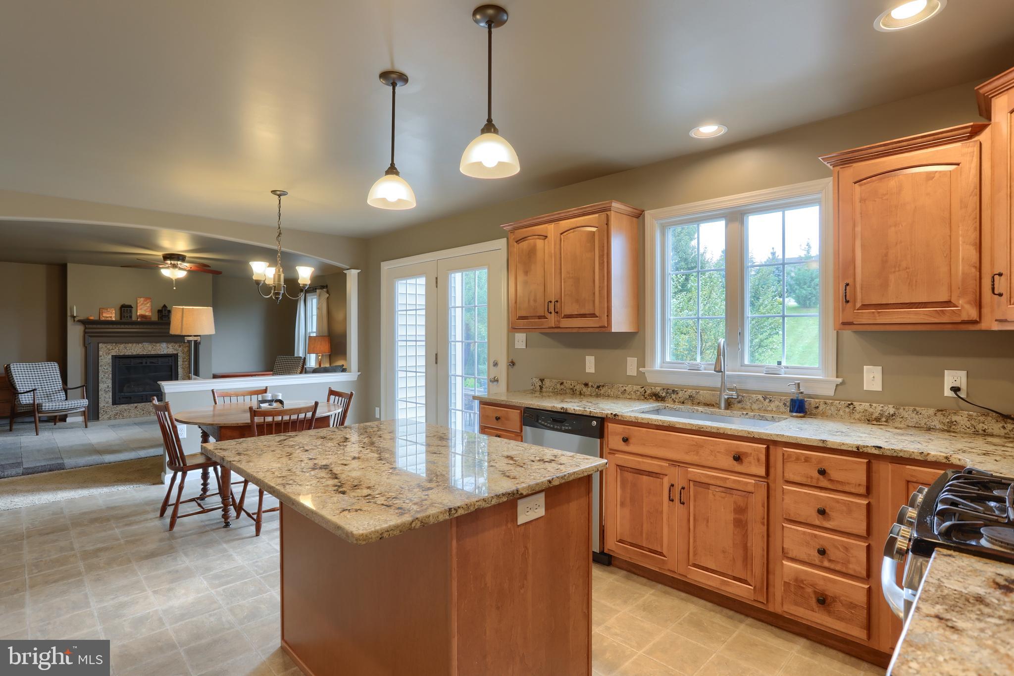 KENDALE OAKS - Residential