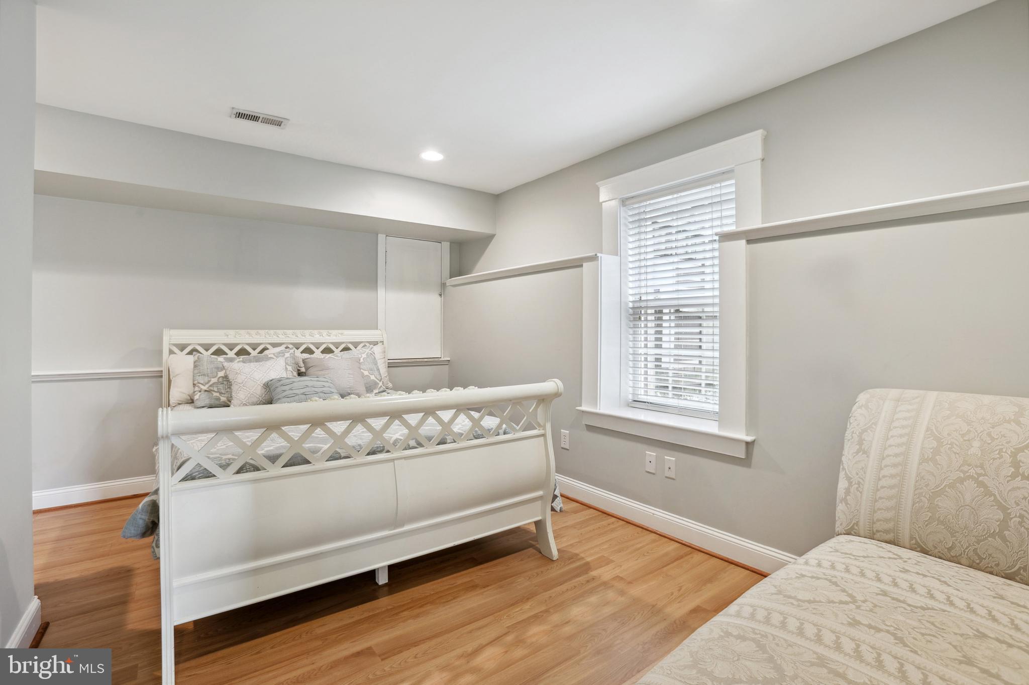 FREDERICKSBURG CITY - Residential