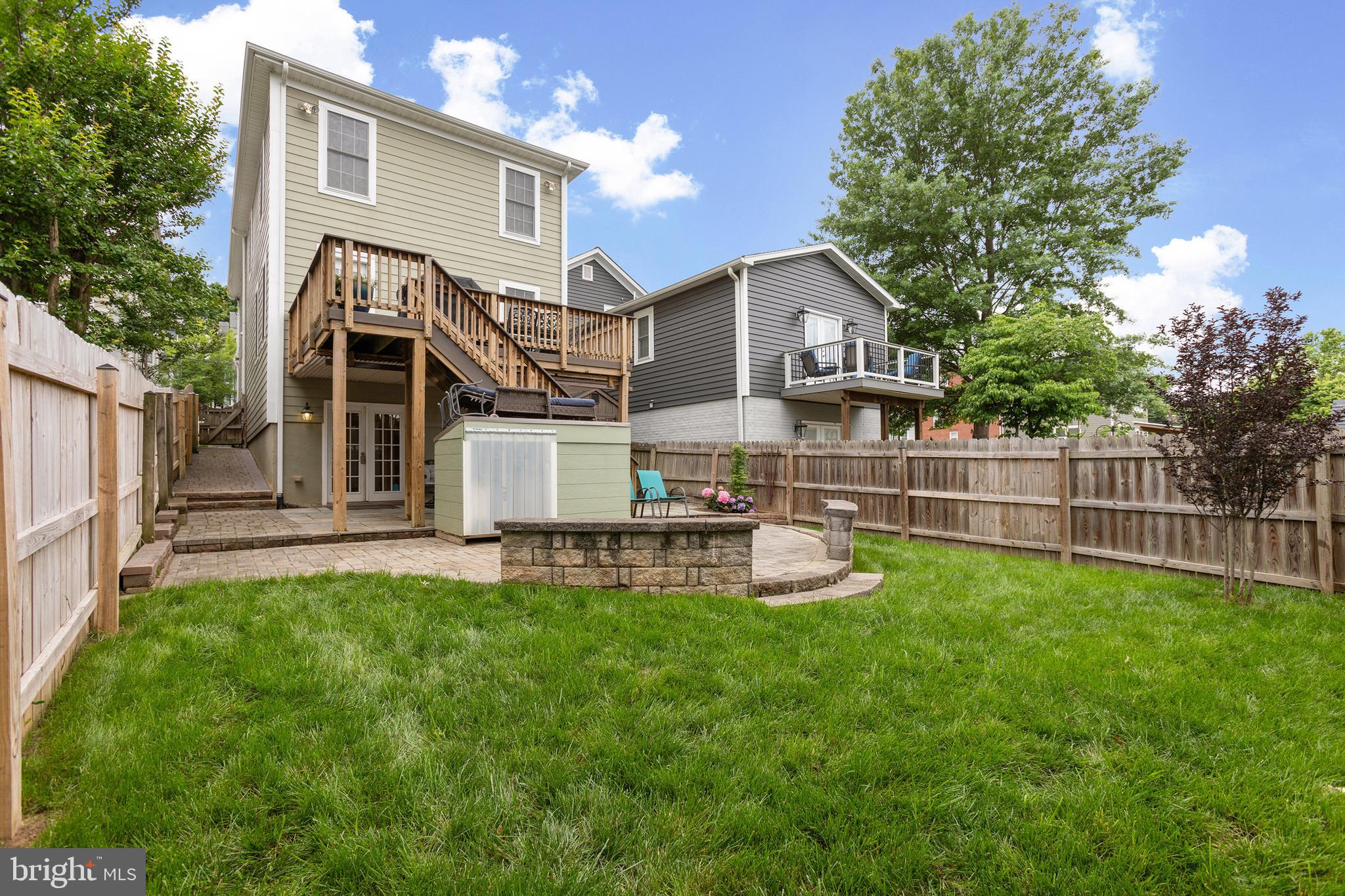 FREDERICKSBURG CITY - Residential