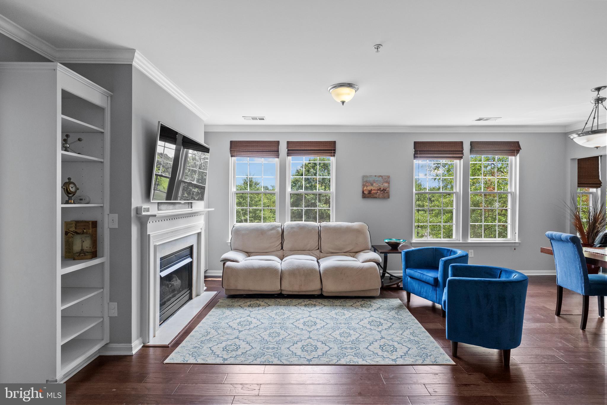 CAMERON STATION - Residential