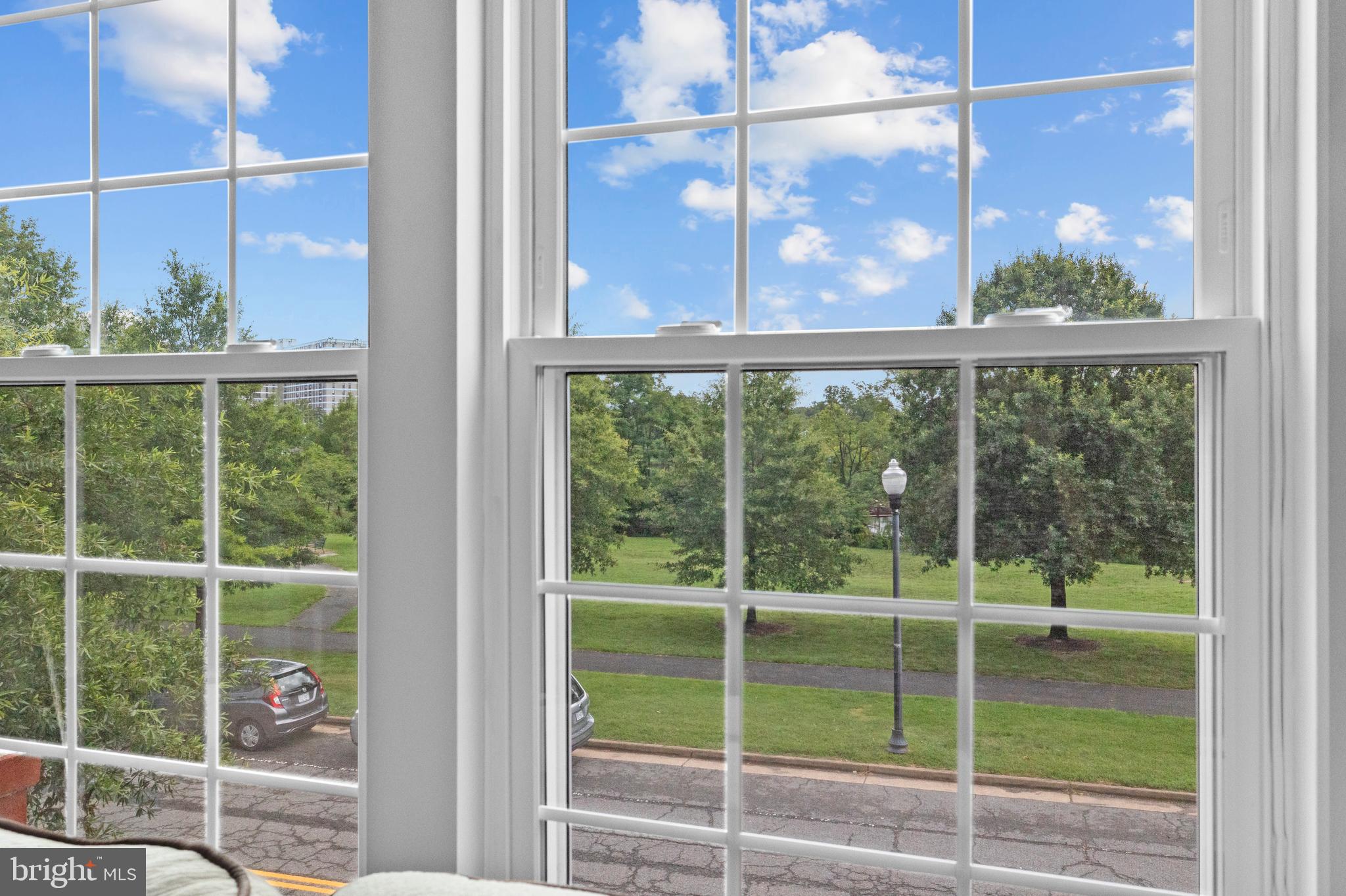 CAMERON STATION - Residential