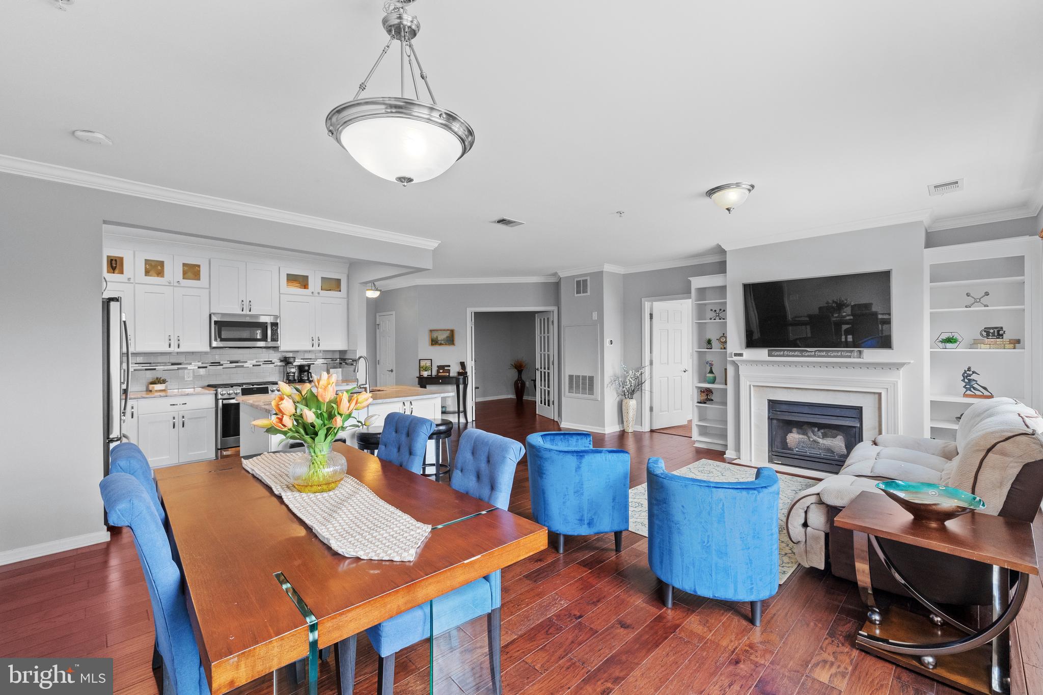 CAMERON STATION - Residential