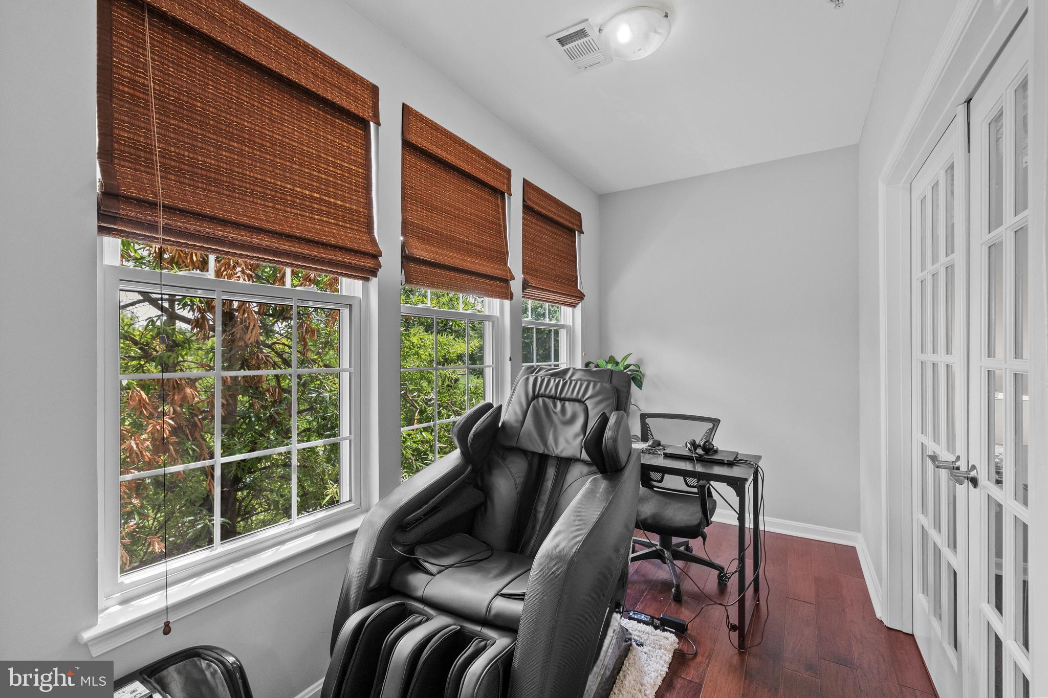 CAMERON STATION - Residential