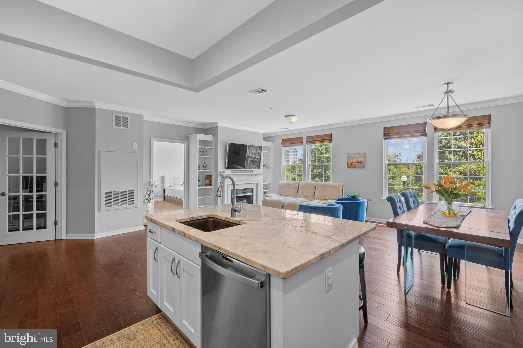 CAMERON STATION - Residential