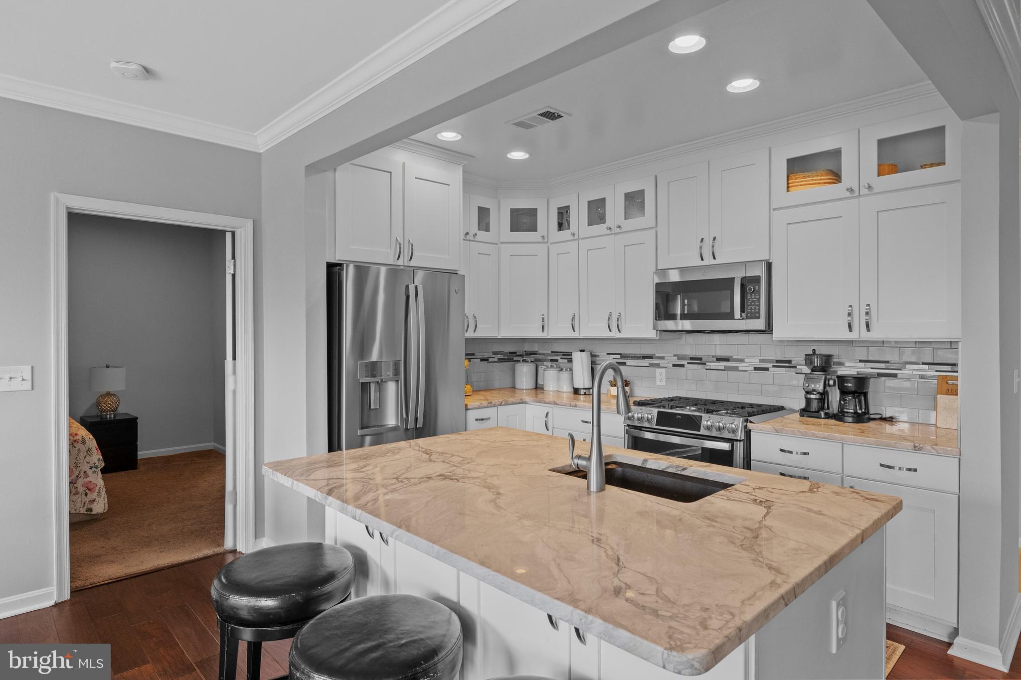 CAMERON STATION - Residential