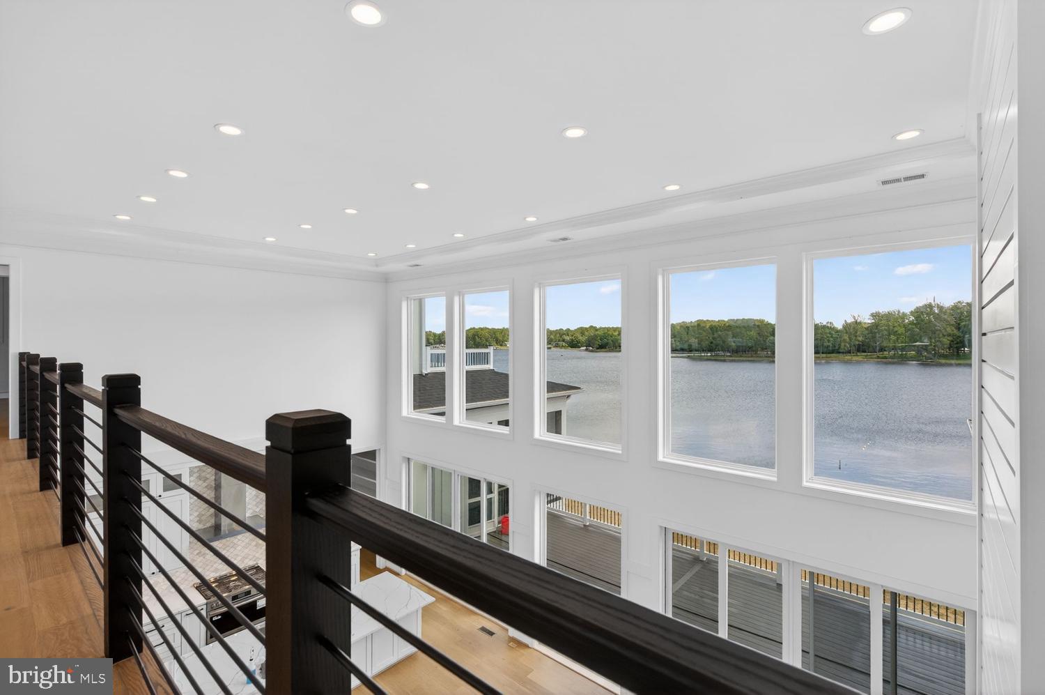 ROCK ISLAND LANDING - Residential