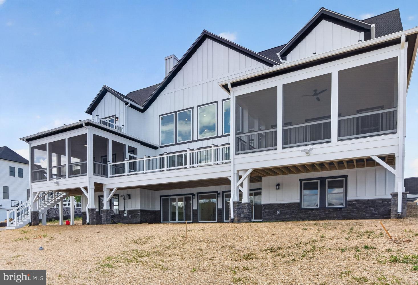 ROCK ISLAND LANDING - Residential