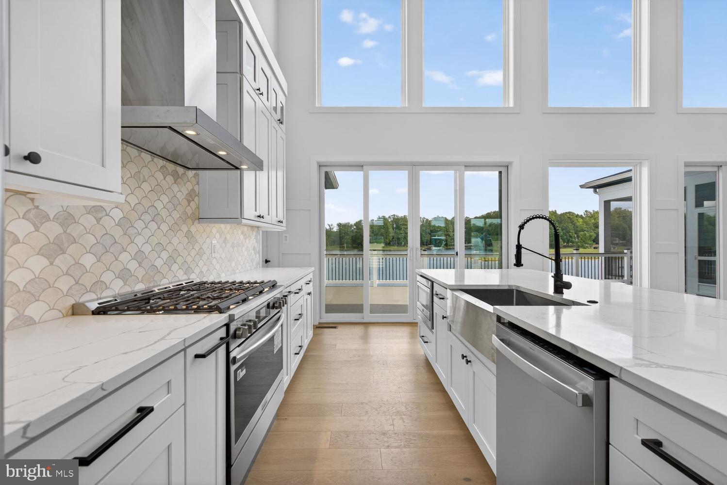 ROCK ISLAND LANDING - Residential