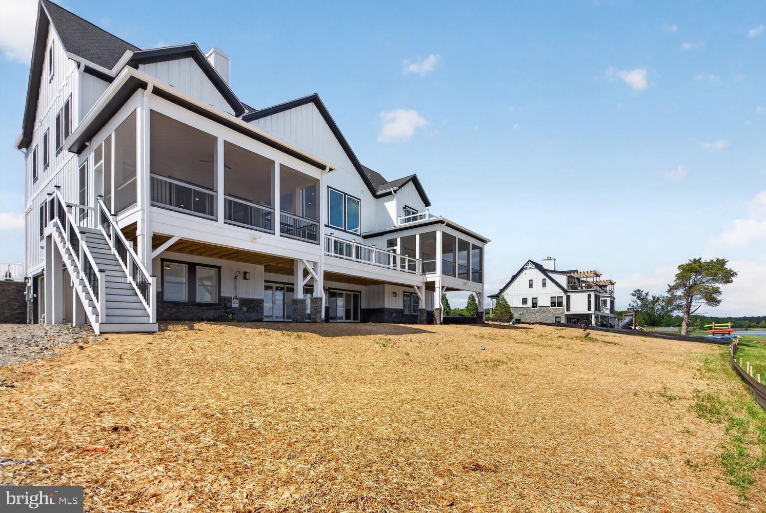 ROCK ISLAND LANDING - Residential