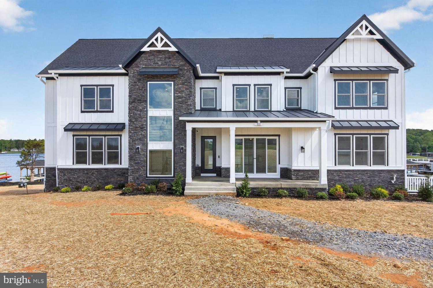 ROCK ISLAND LANDING - Residential