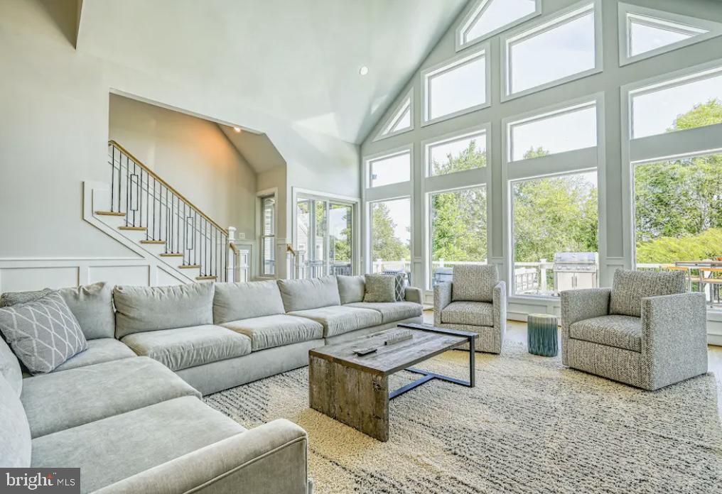 ROCK ISLAND LANDING - Residential