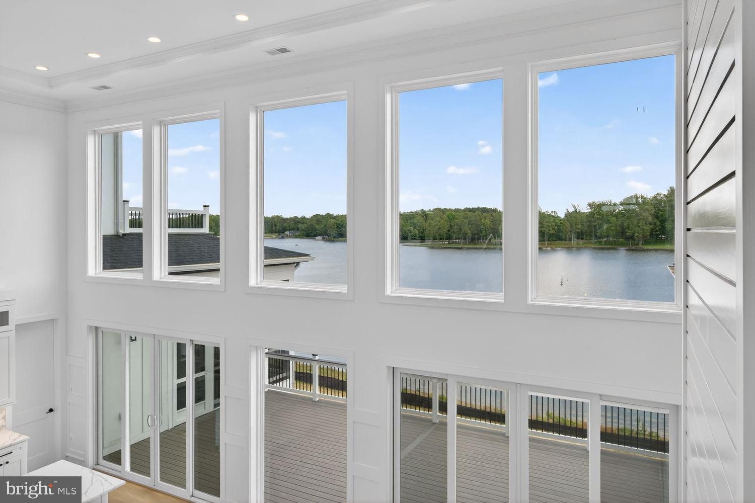 ROCK ISLAND LANDING - Residential