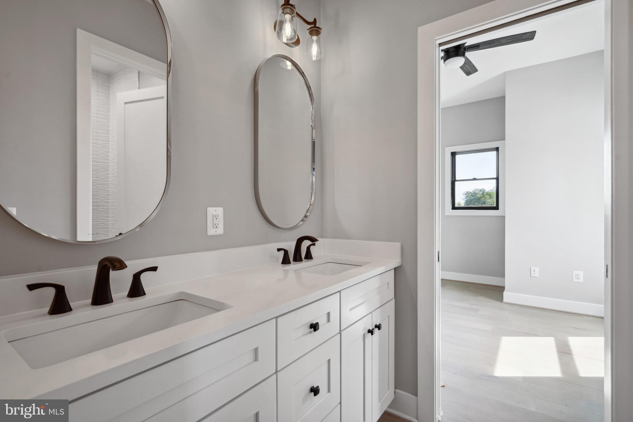 ROCK ISLAND LANDING - Residential