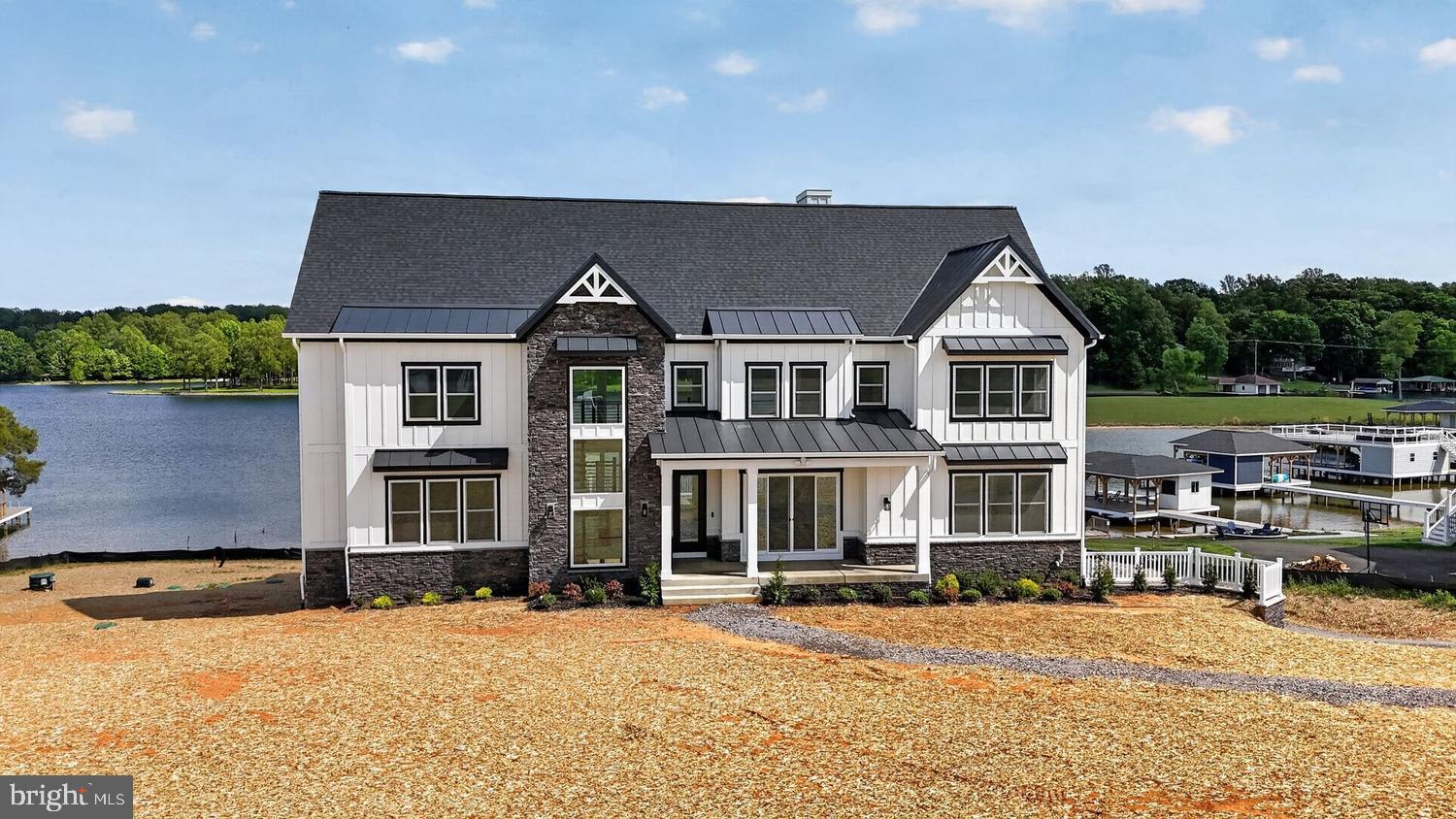 ROCK ISLAND LANDING - Residential