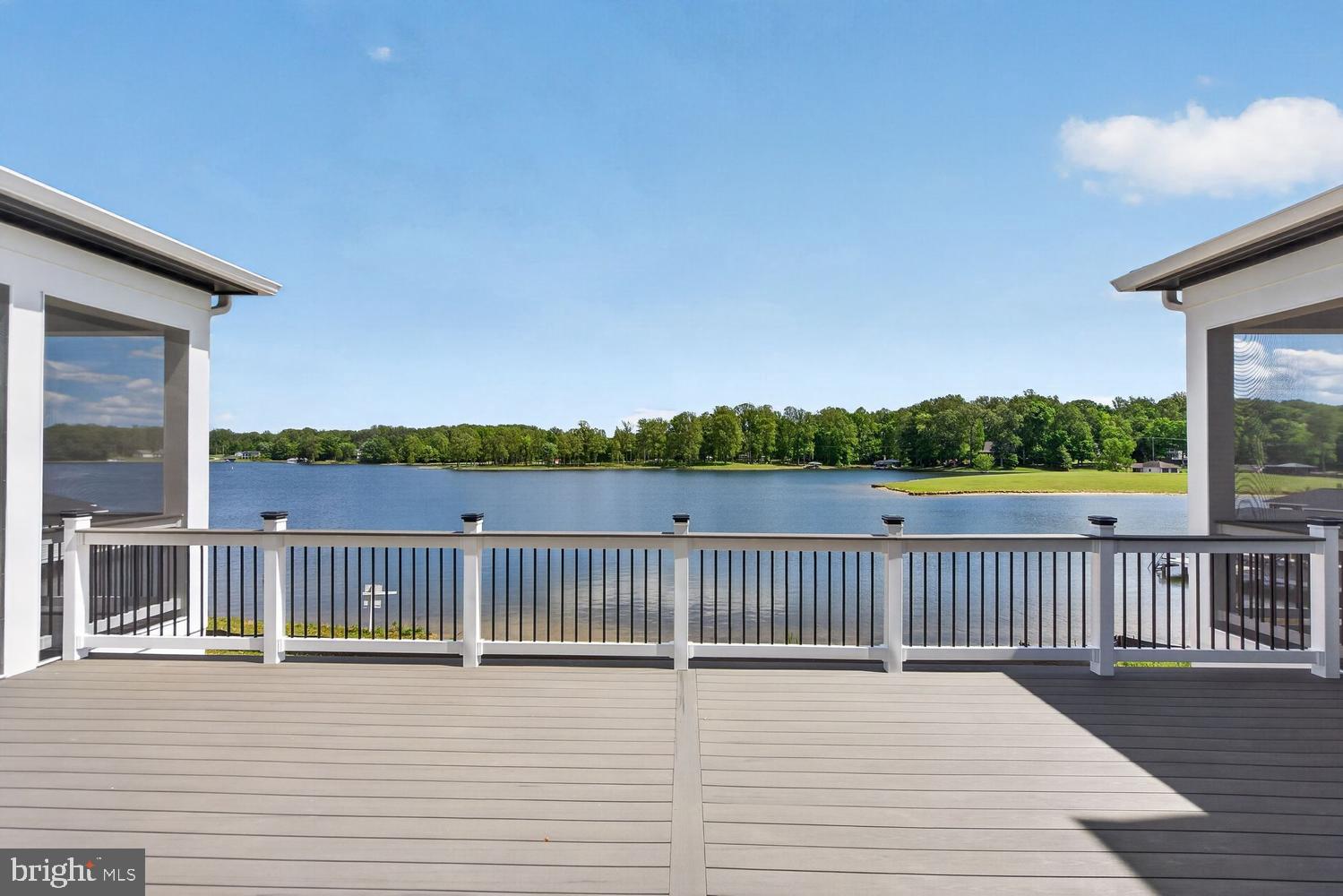 ROCK ISLAND LANDING - Residential