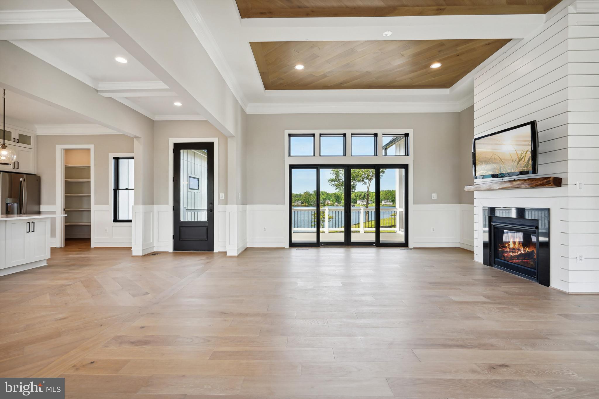 ROCK ISLAND LANDING - Residential