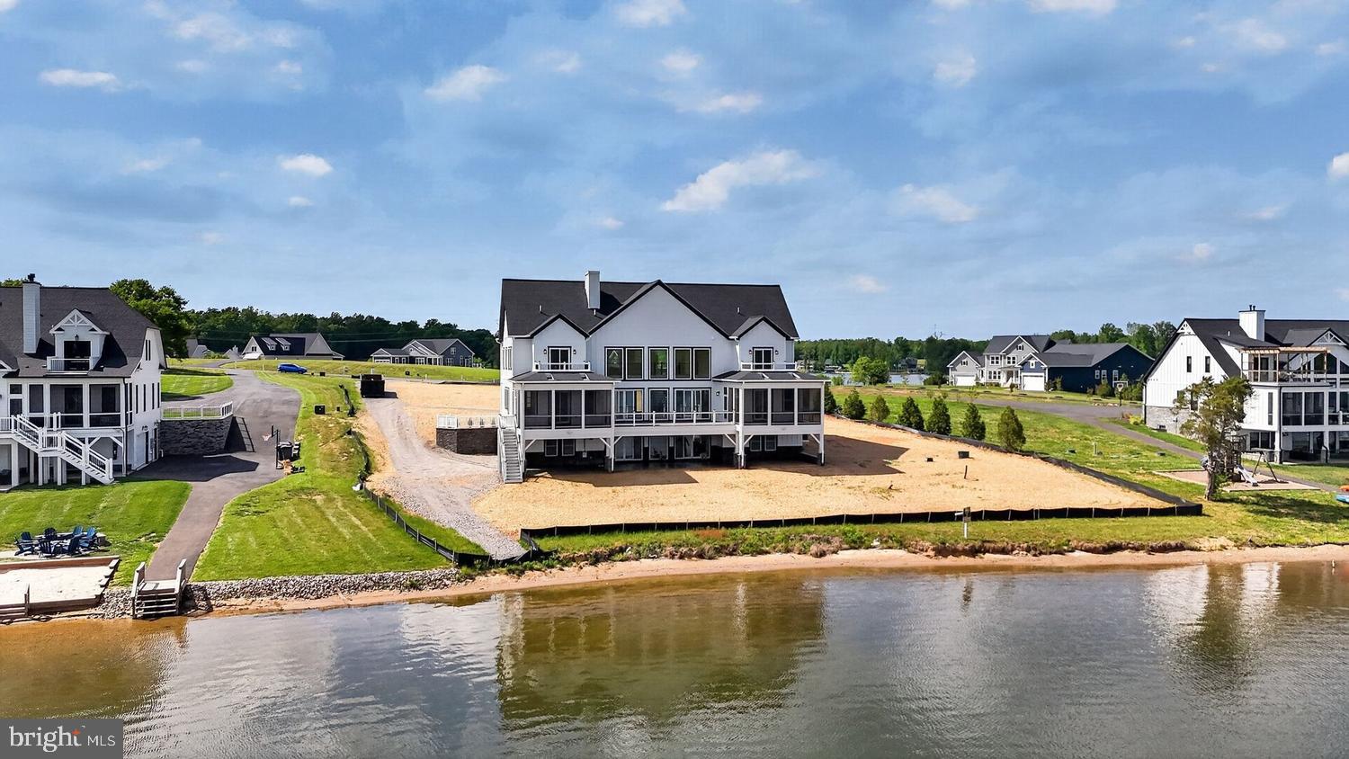 ROCK ISLAND LANDING - Residential