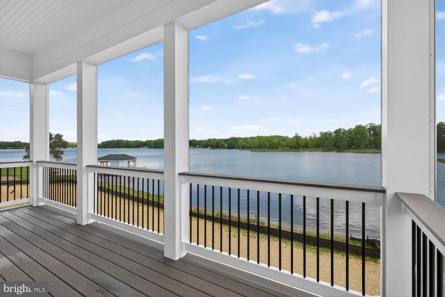 ROCK ISLAND LANDING - Residential