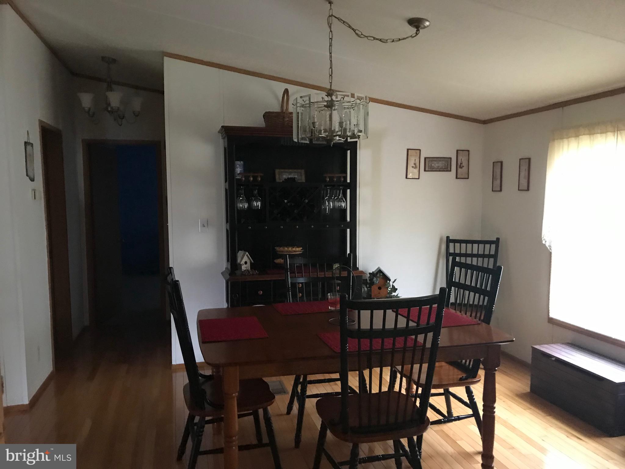 LAKESIDE VILLAGE - Residential