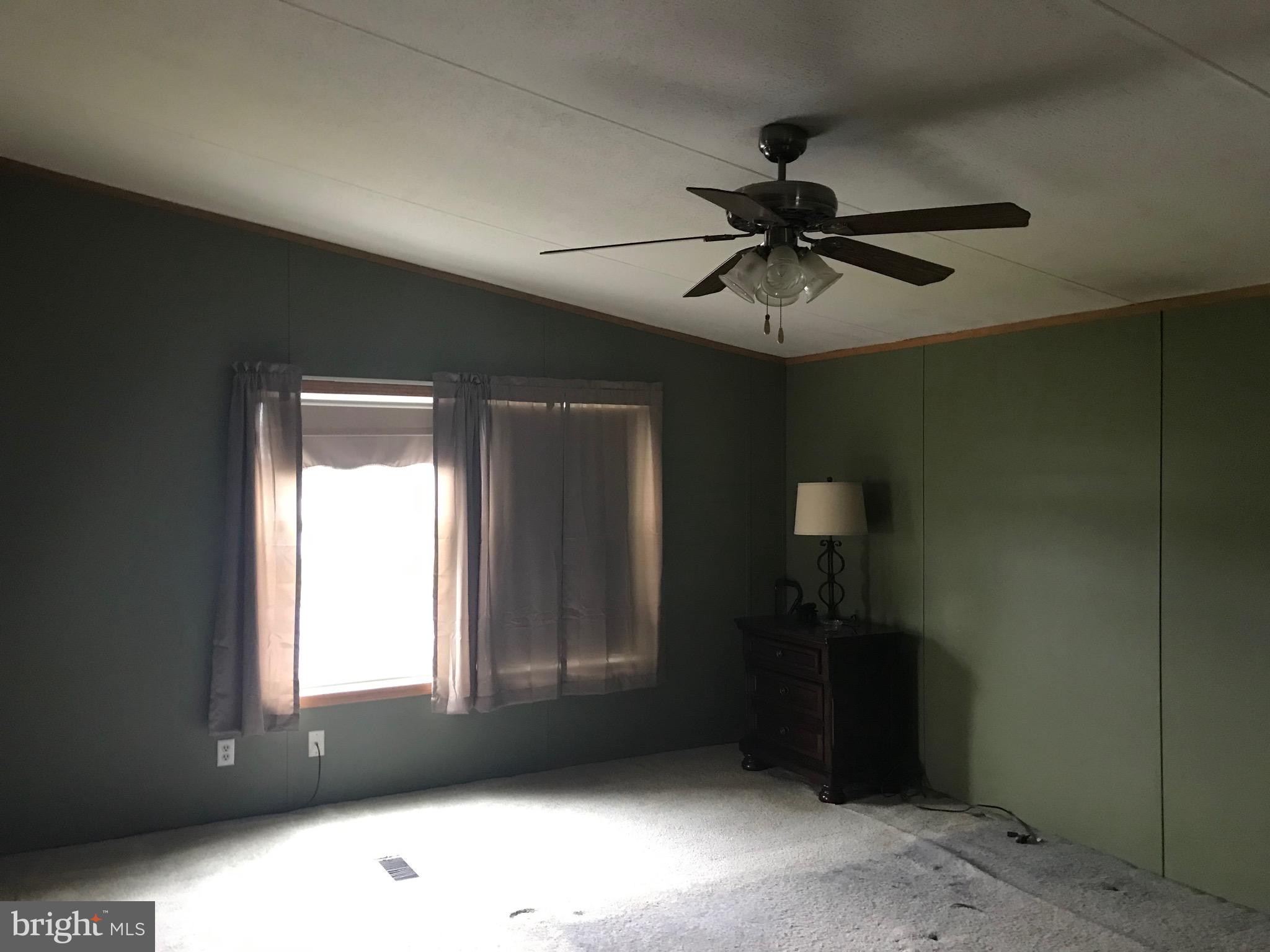 LAKESIDE VILLAGE - Residential