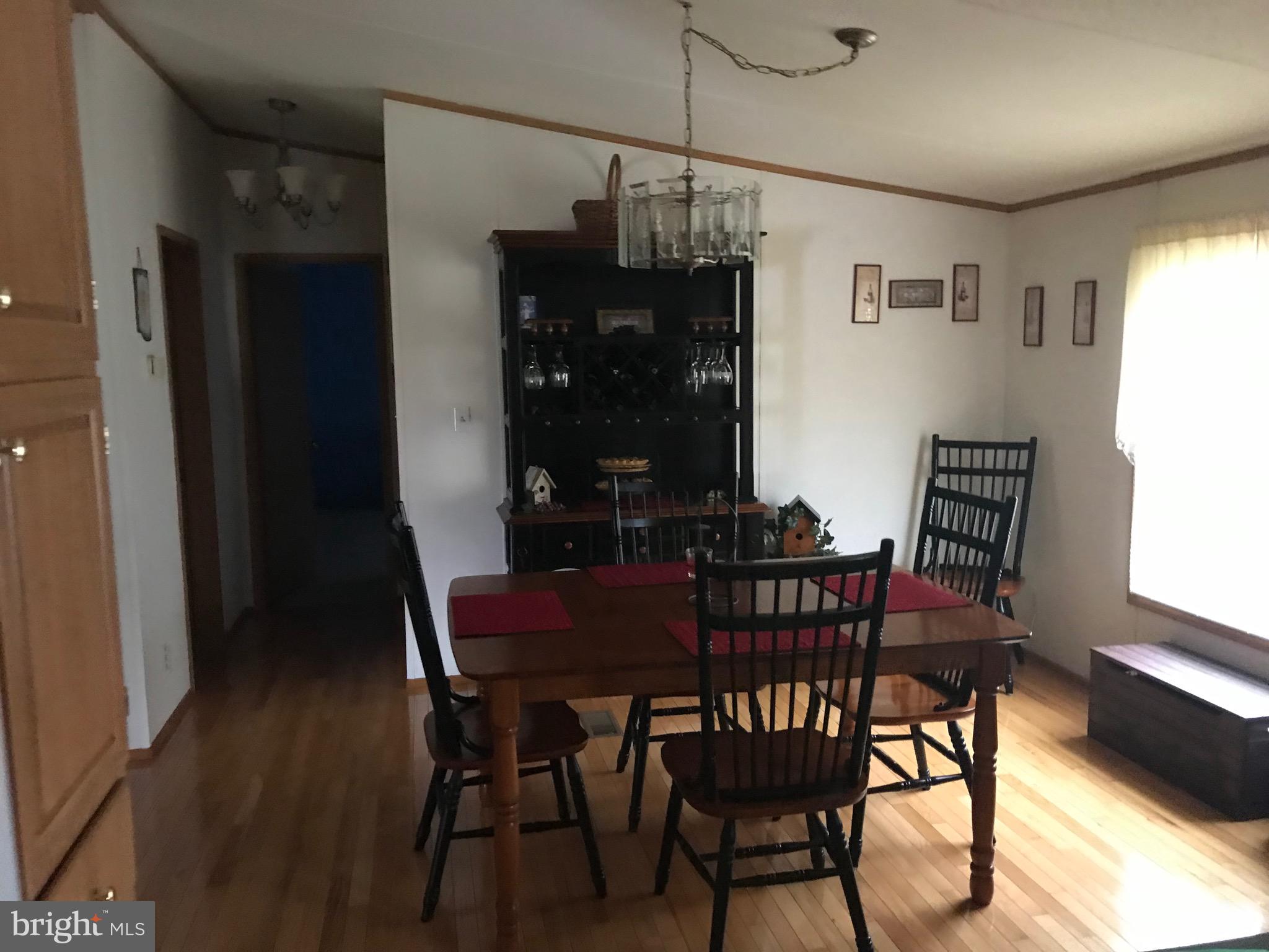 LAKESIDE VILLAGE - Residential