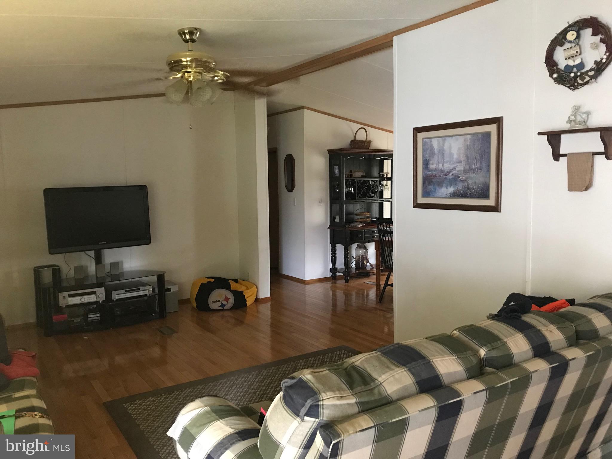 LAKESIDE VILLAGE - Residential