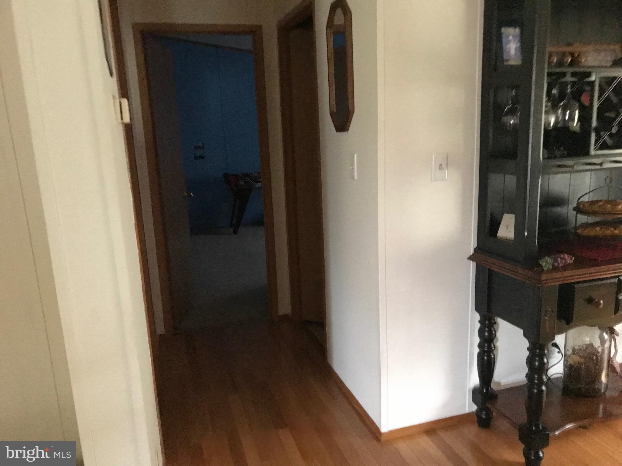 LAKESIDE VILLAGE - Residential