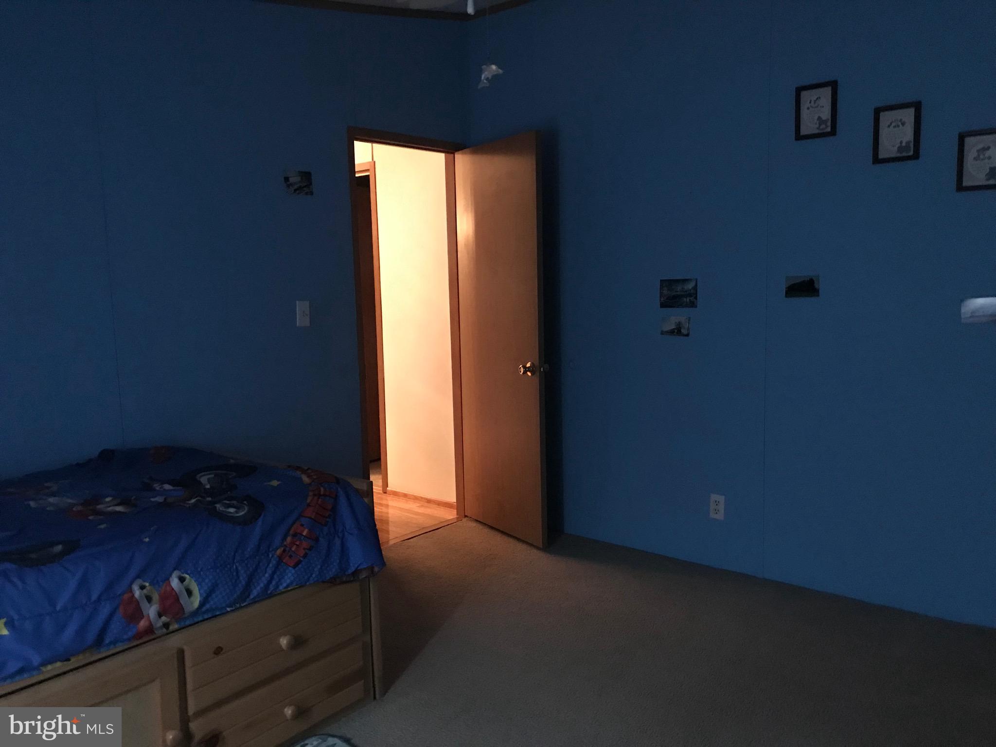 LAKESIDE VILLAGE - Residential